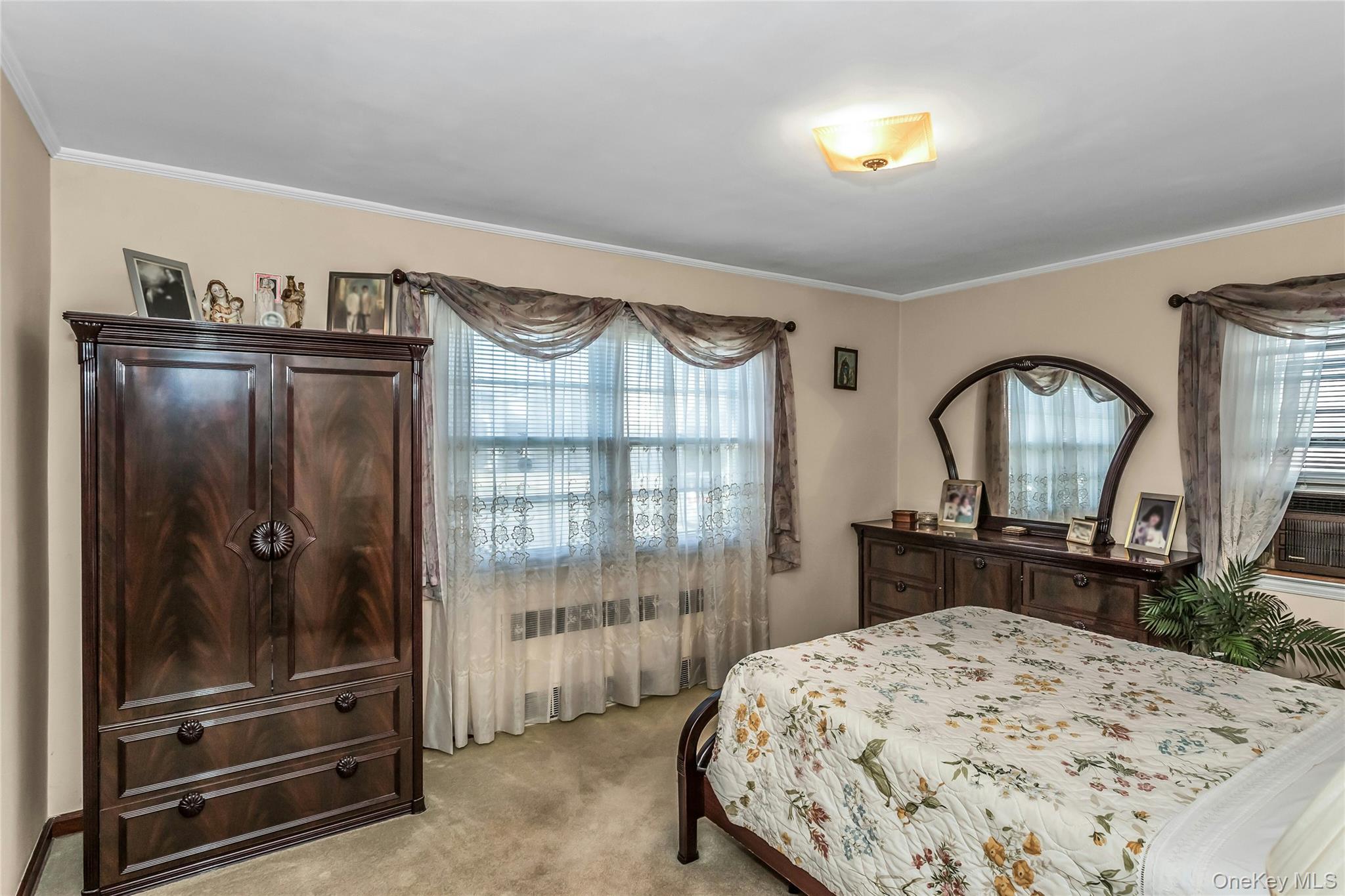 78-37 267th Street, Glen Oaks, NY 11004