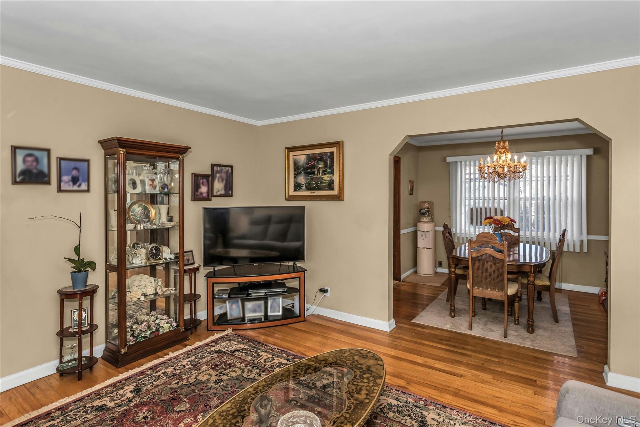 78-37 267th Street, Glen Oaks, NY 11004