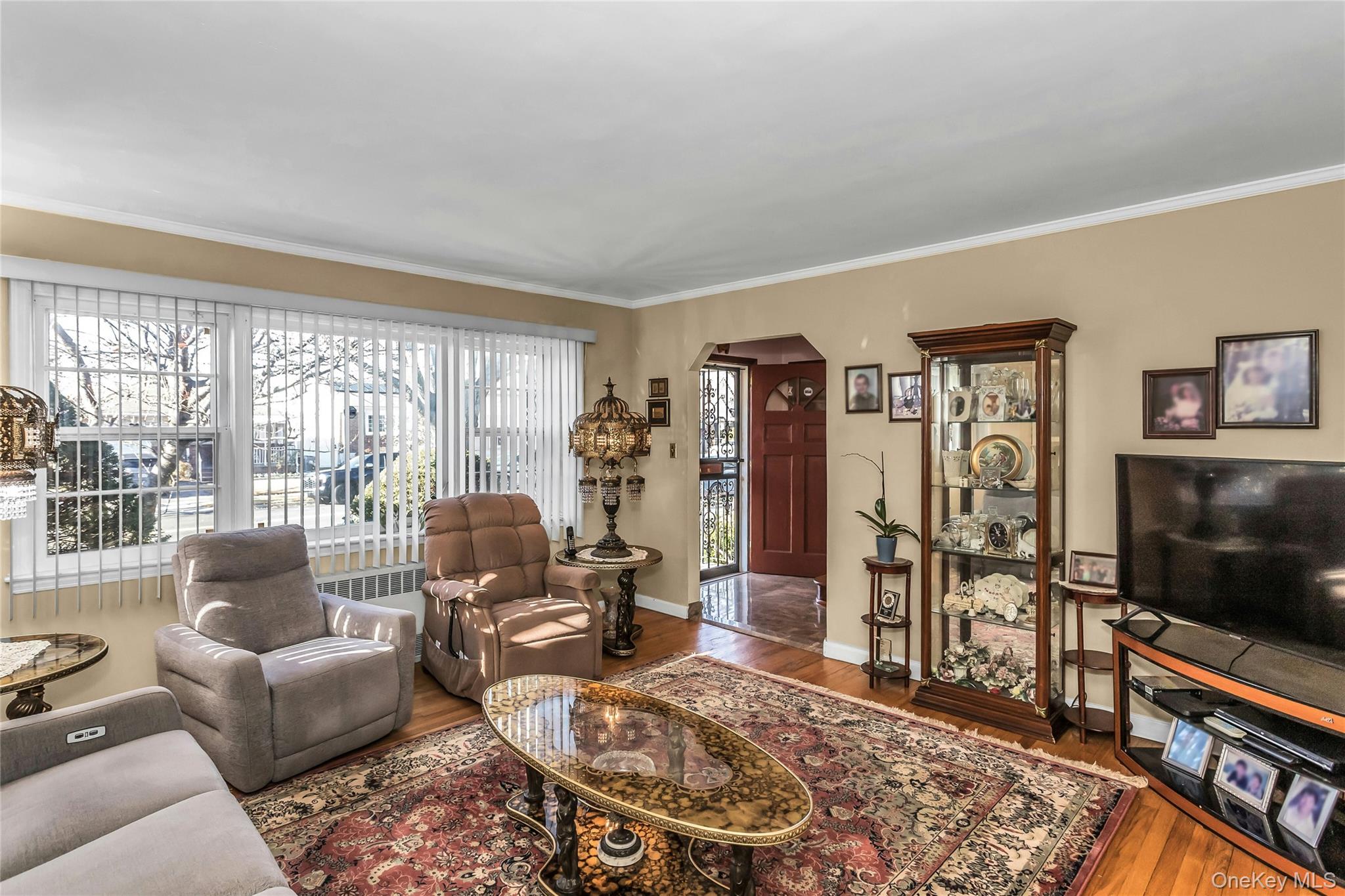 78-37 267th Street, Glen Oaks, NY 11004