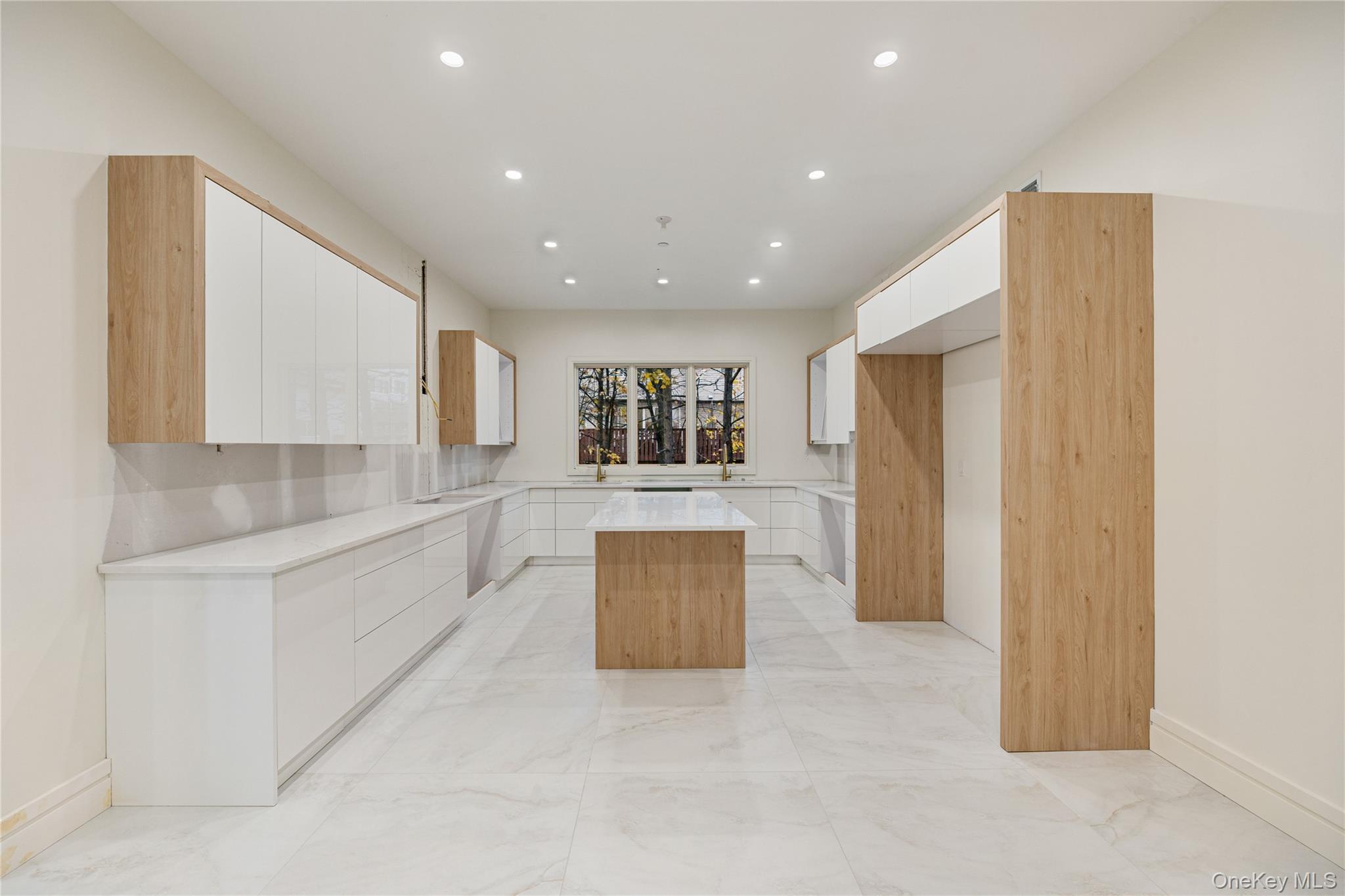 12 Buckman Place # 101, Monsey, NY 10952