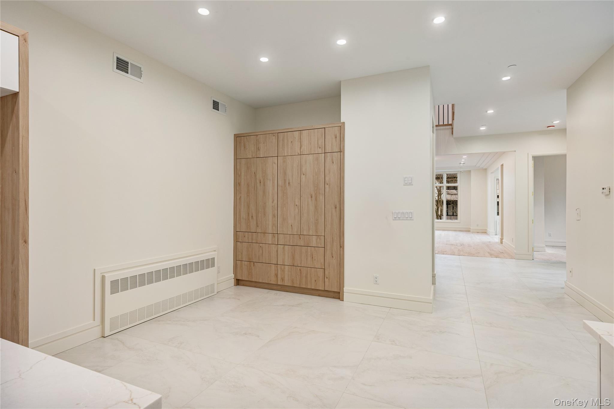 12 Buckman Place # 101, Monsey, NY 10952