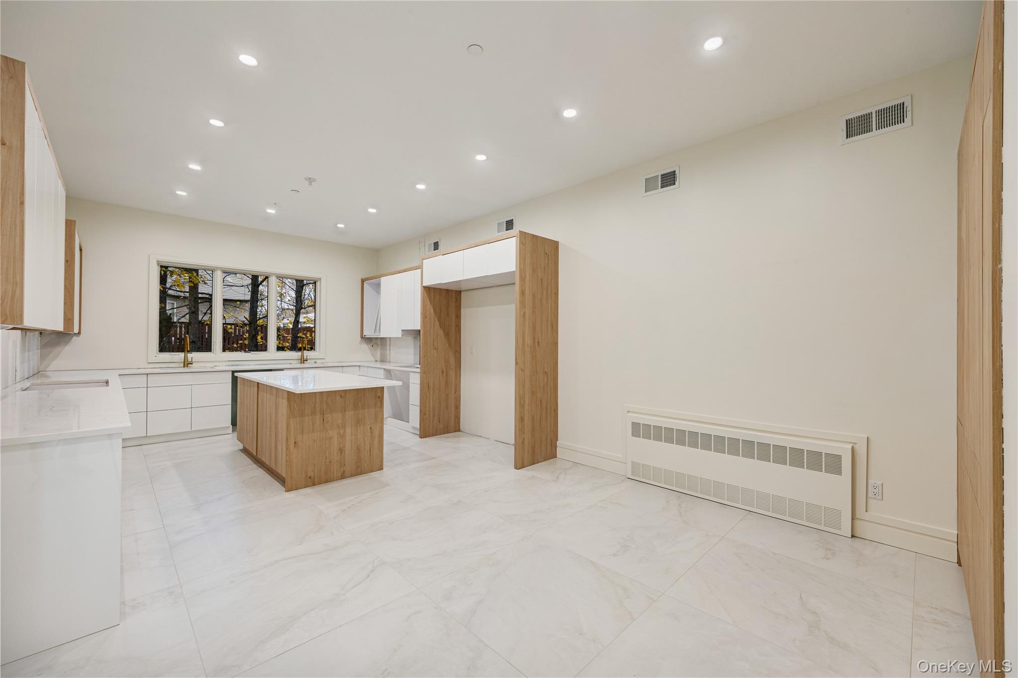 12 Buckman Place # 101, Monsey, NY 10952