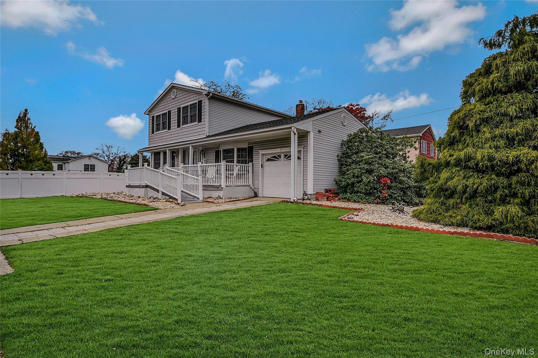 66 Rosemary Place, East Islip, NY 11730