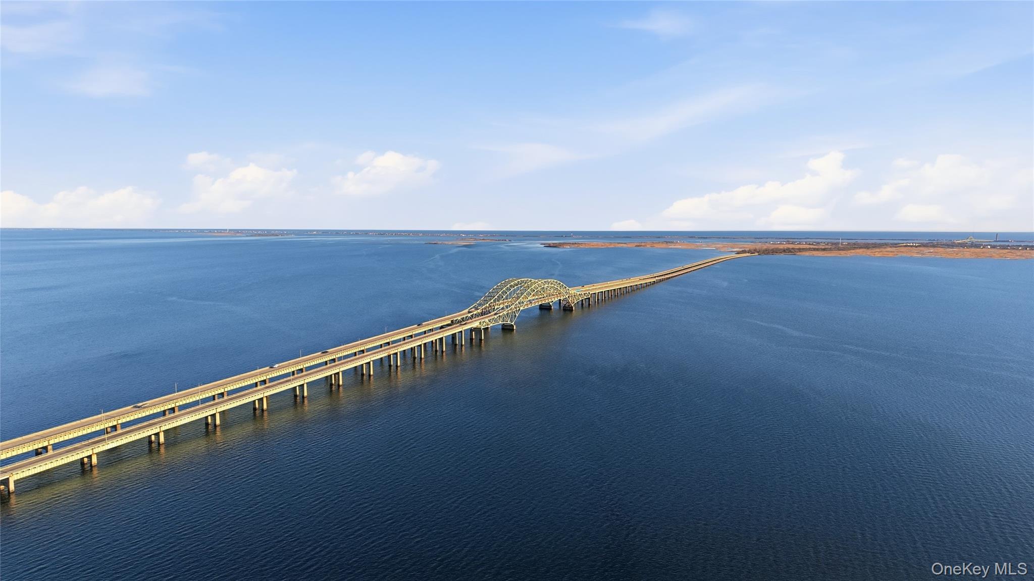 2011 Orinoco Drive, West Islip, NY 11795