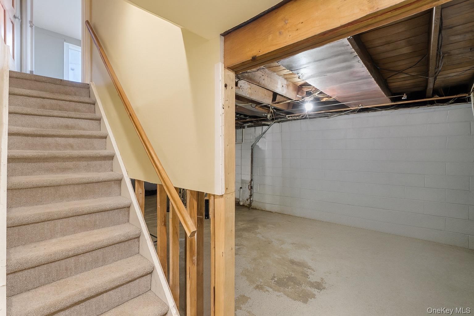 2011 Orinoco Drive, West Islip, NY 11795