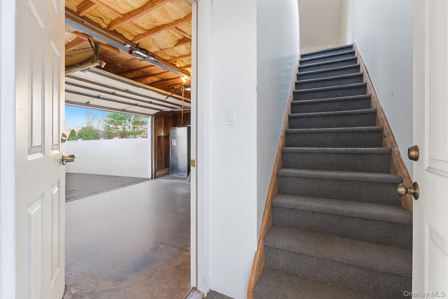 2011 Orinoco Drive, West Islip, NY 11795