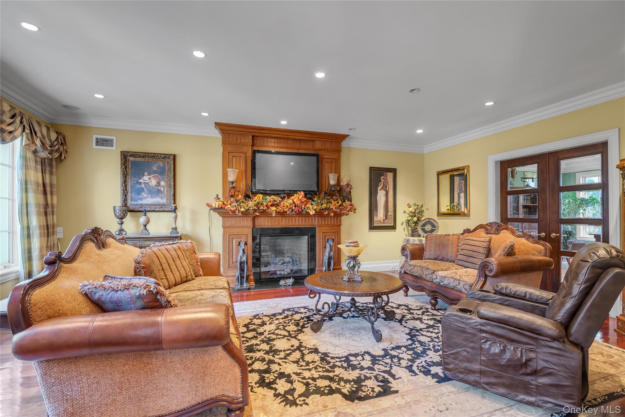 109 Wheatley Road, Brookville, NY 11545