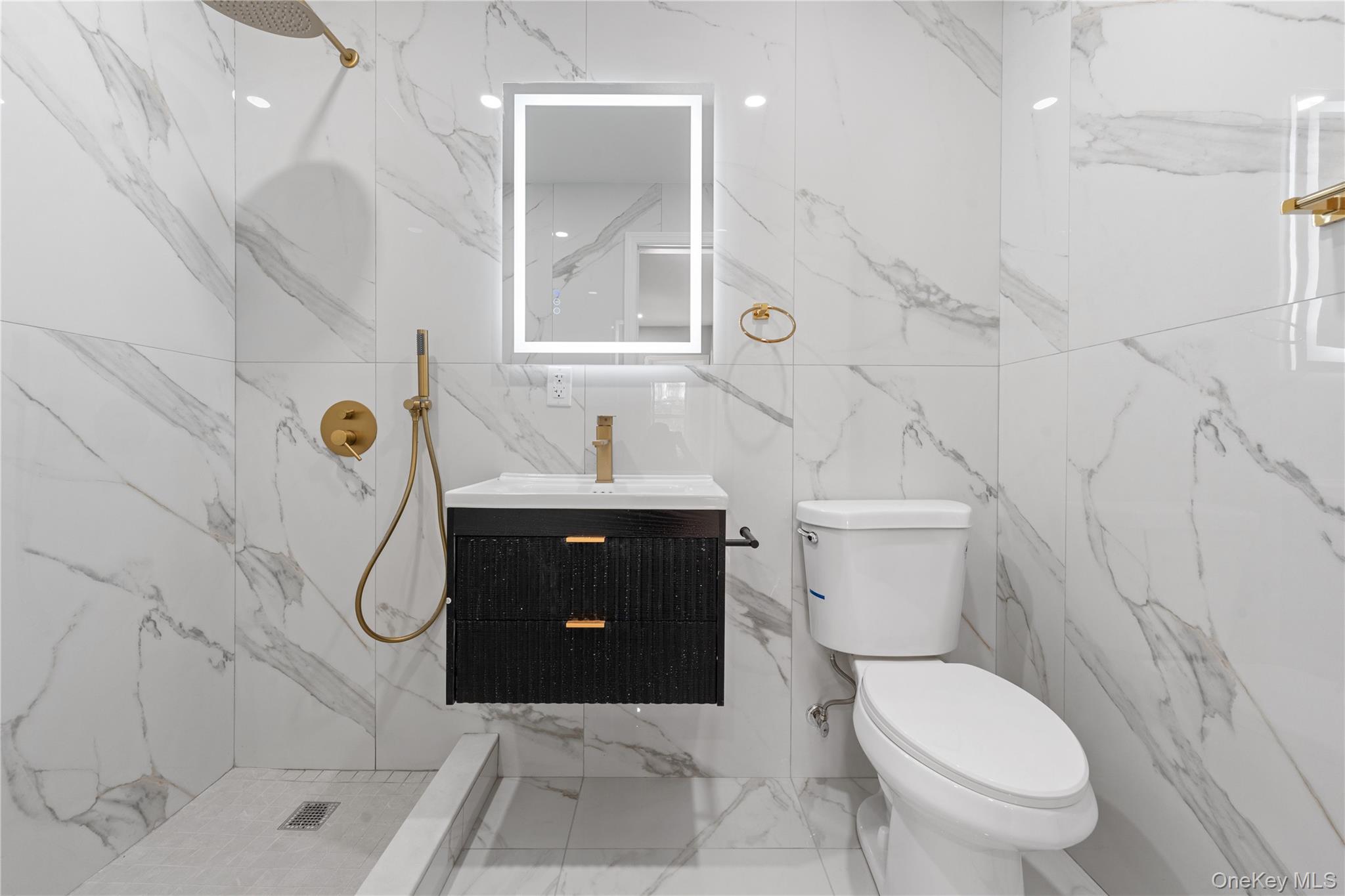 16419 32nd Avenue, Flushing, NY 11358