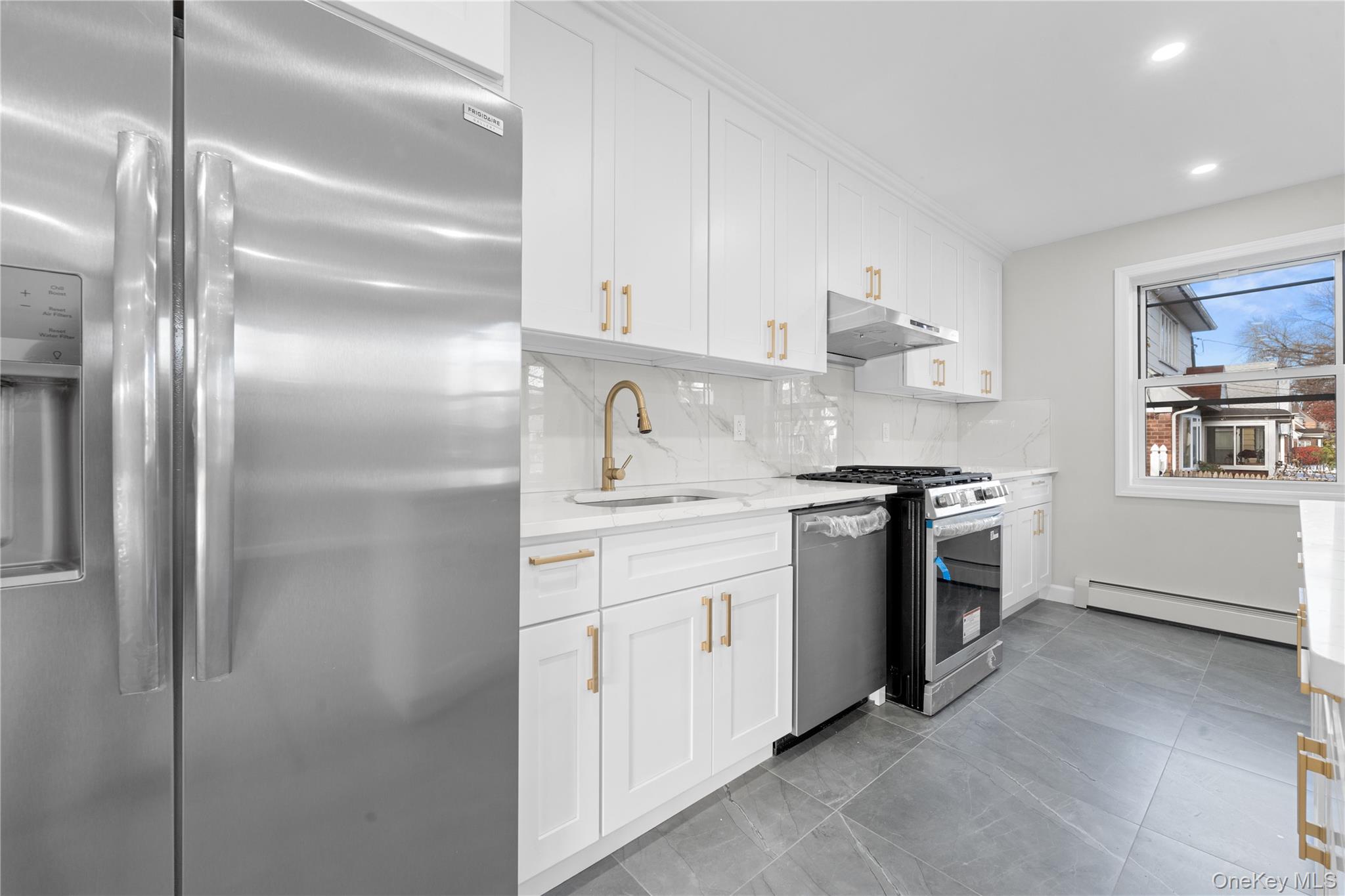 16419 32nd Avenue, Flushing, NY 11358