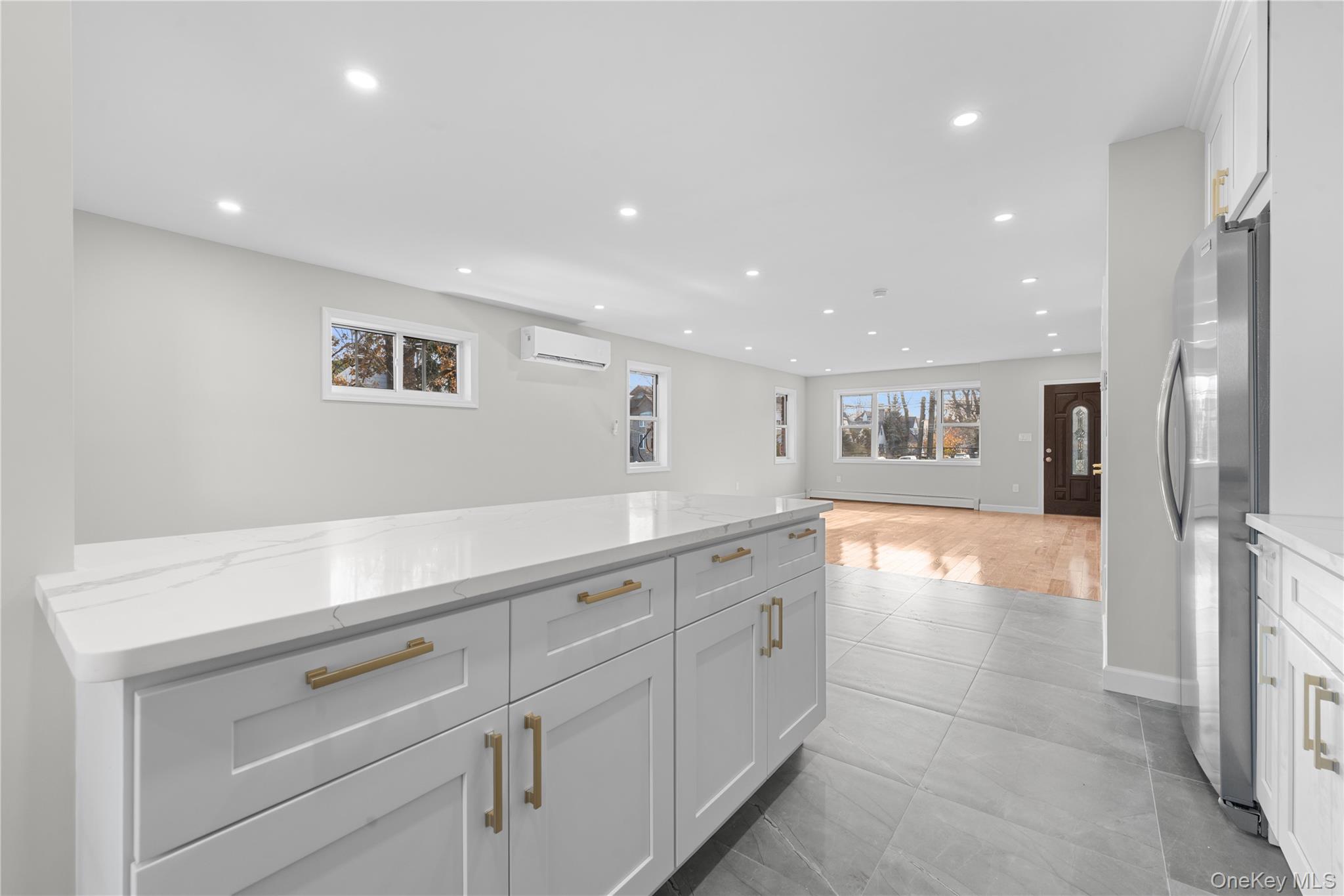 16419 32nd Avenue, Flushing, NY 11358