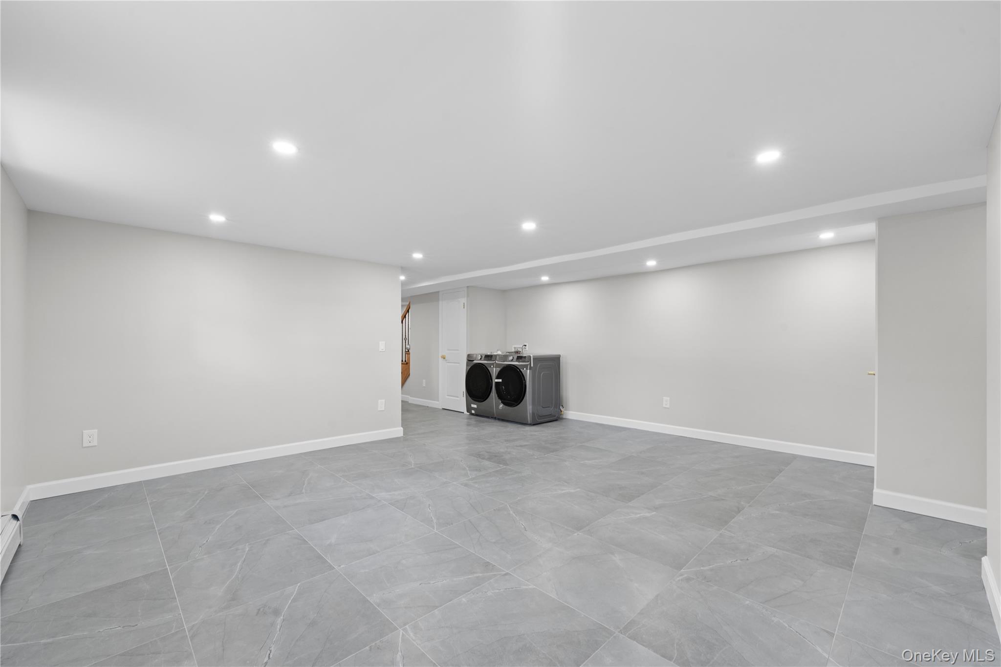 16419 32nd Avenue, Flushing, NY 11358