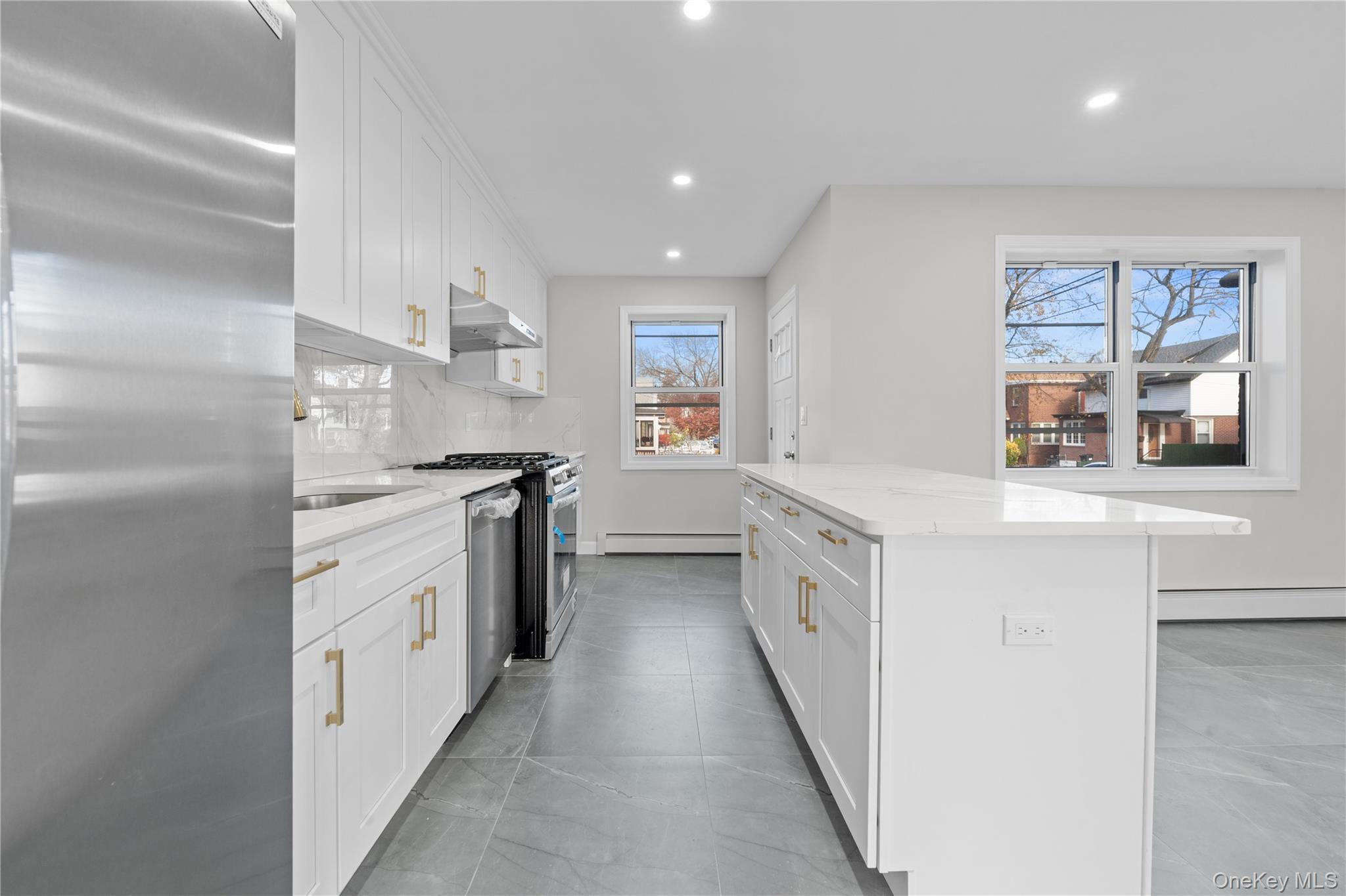 16419 32nd Avenue, Flushing, NY 11358