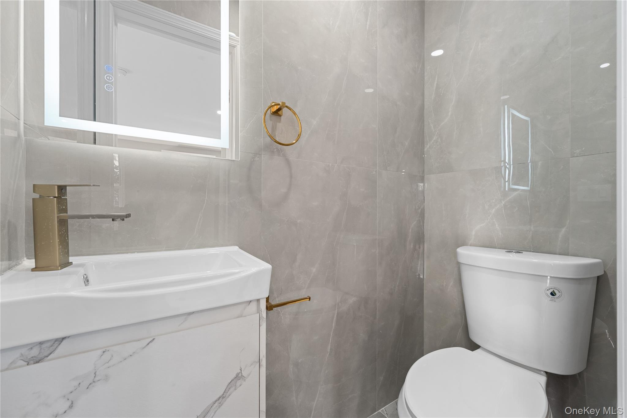 16419 32nd Avenue, Flushing, NY 11358