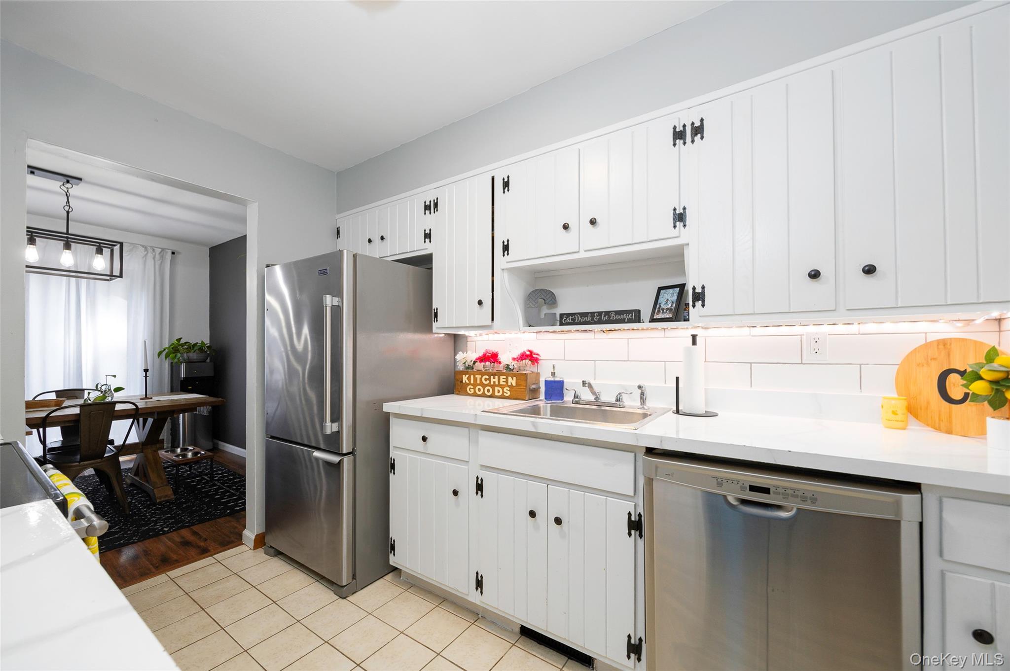 20 Amber Court, Poughkeepsie, NY 12603