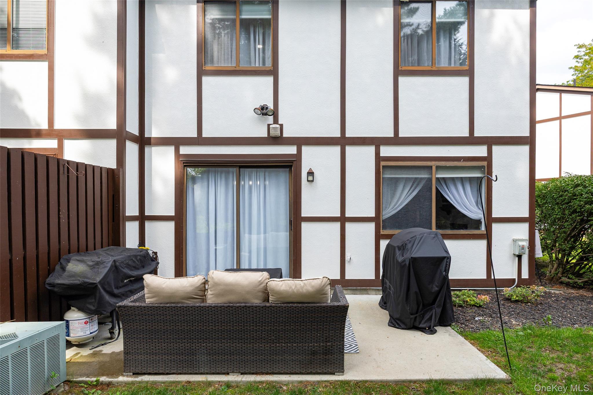 20 Amber Court, Poughkeepsie, NY 12603