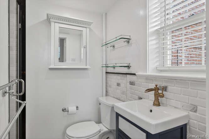 105 Seventh Street # 10, Garden City, NY 11530