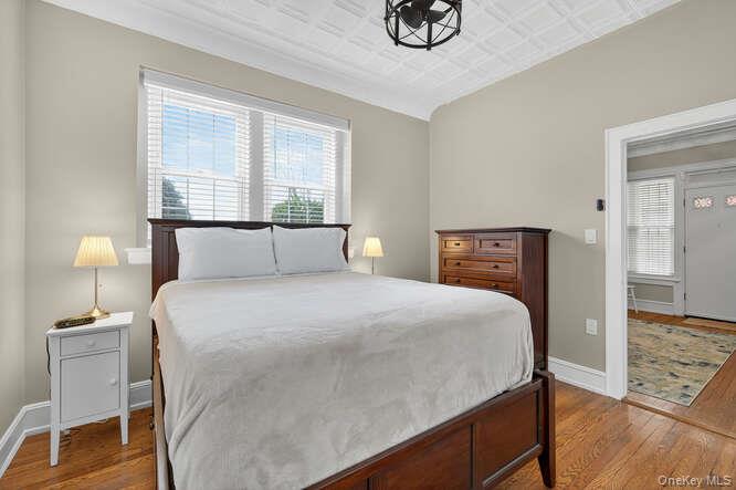 105 Seventh Street # 10, Garden City, NY 11530