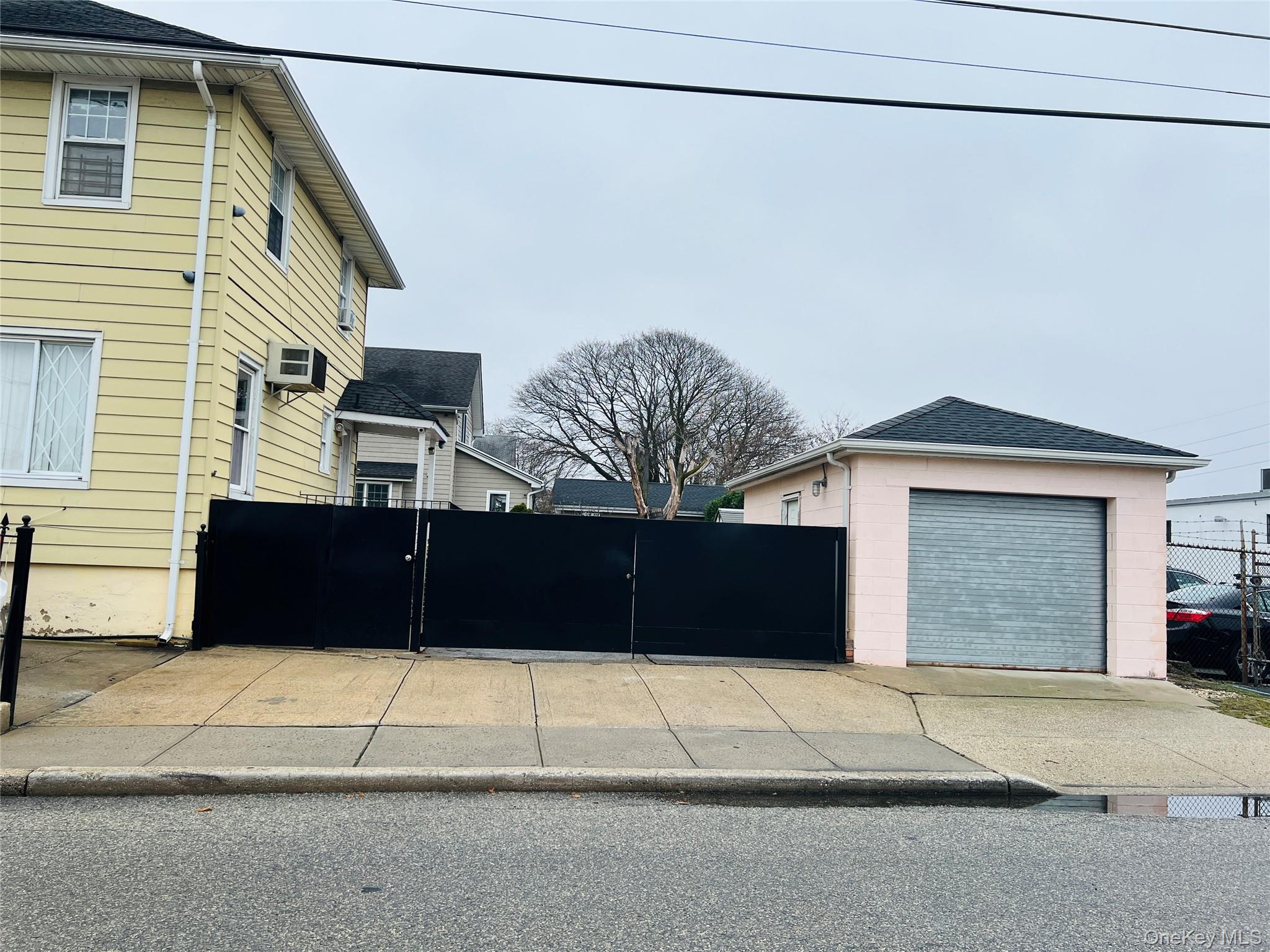 83 Roger Avenue, Inwood, NY 11096