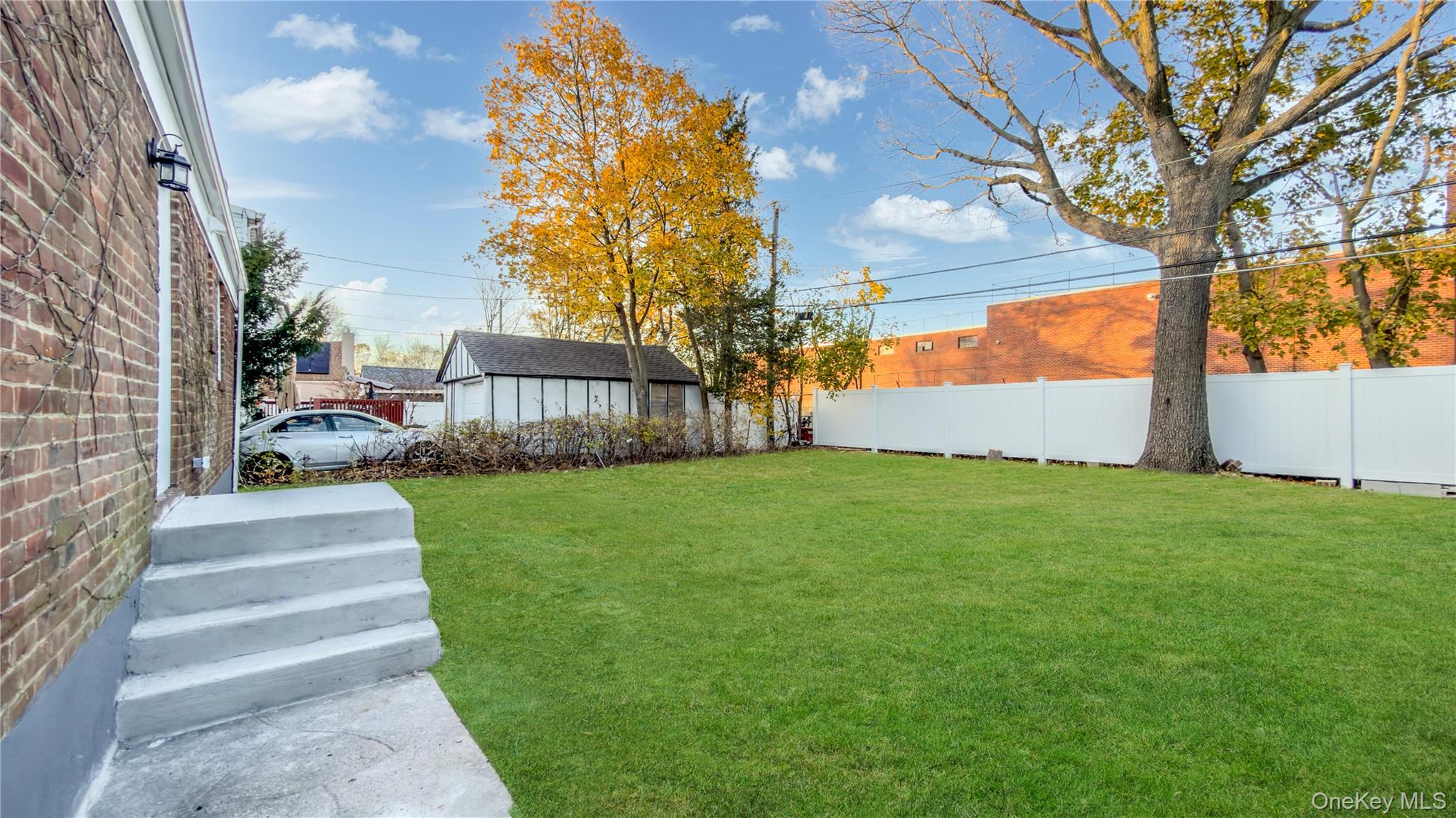 15 Circle Drive, Hempstead, NY 11550