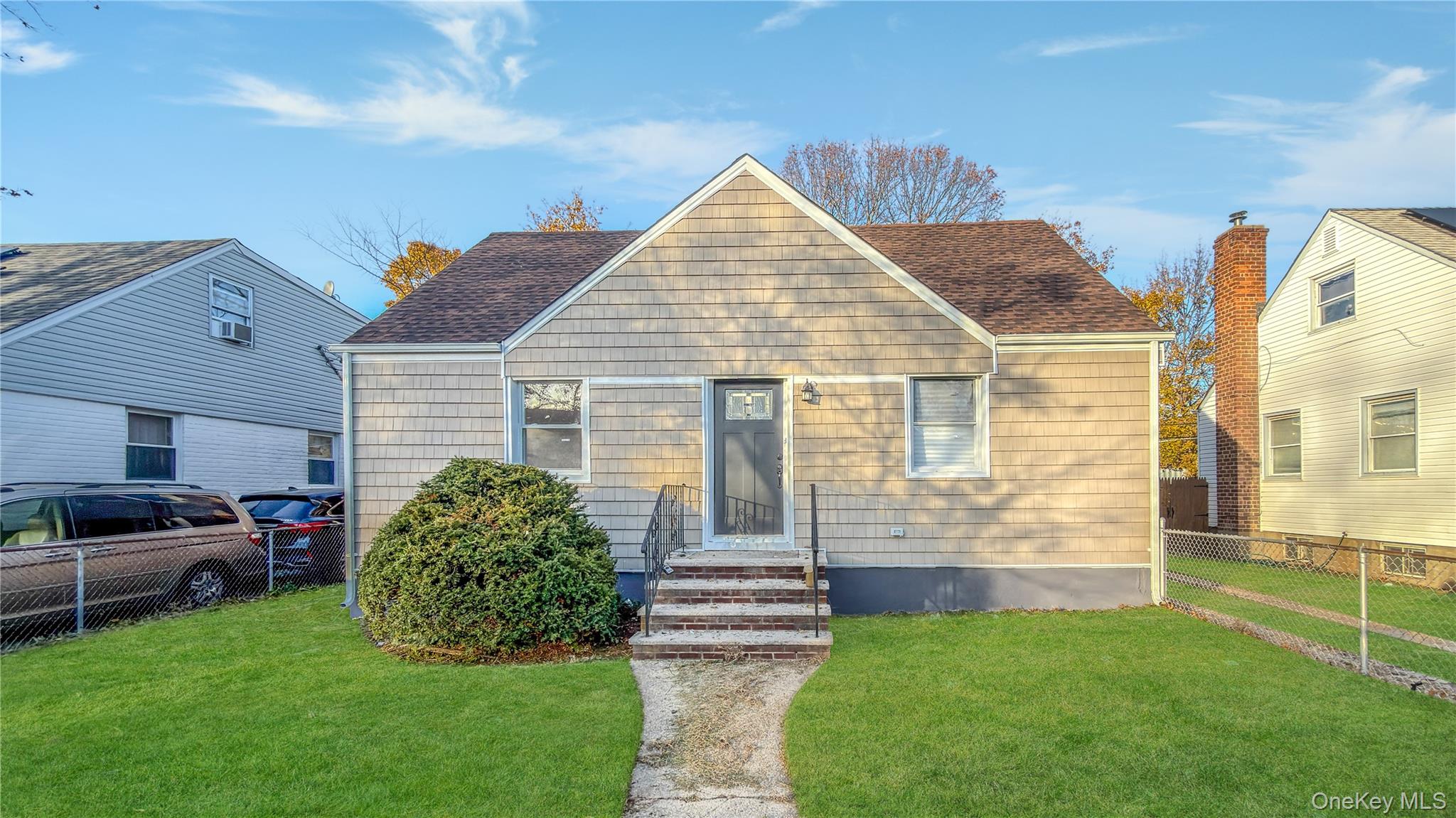 15 Circle Drive, Hempstead, NY 11550