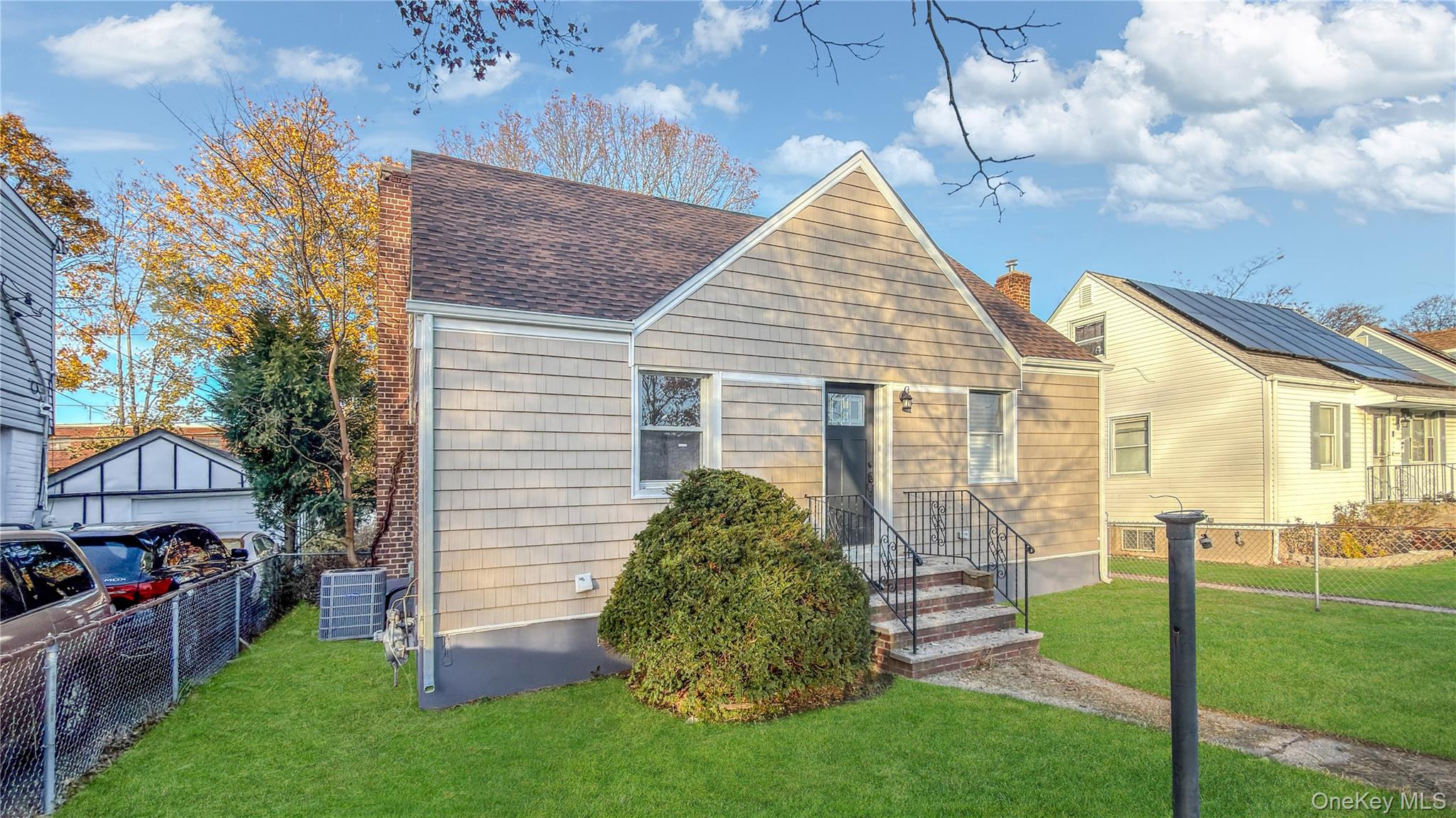 15 Circle Drive, Hempstead, NY 11550