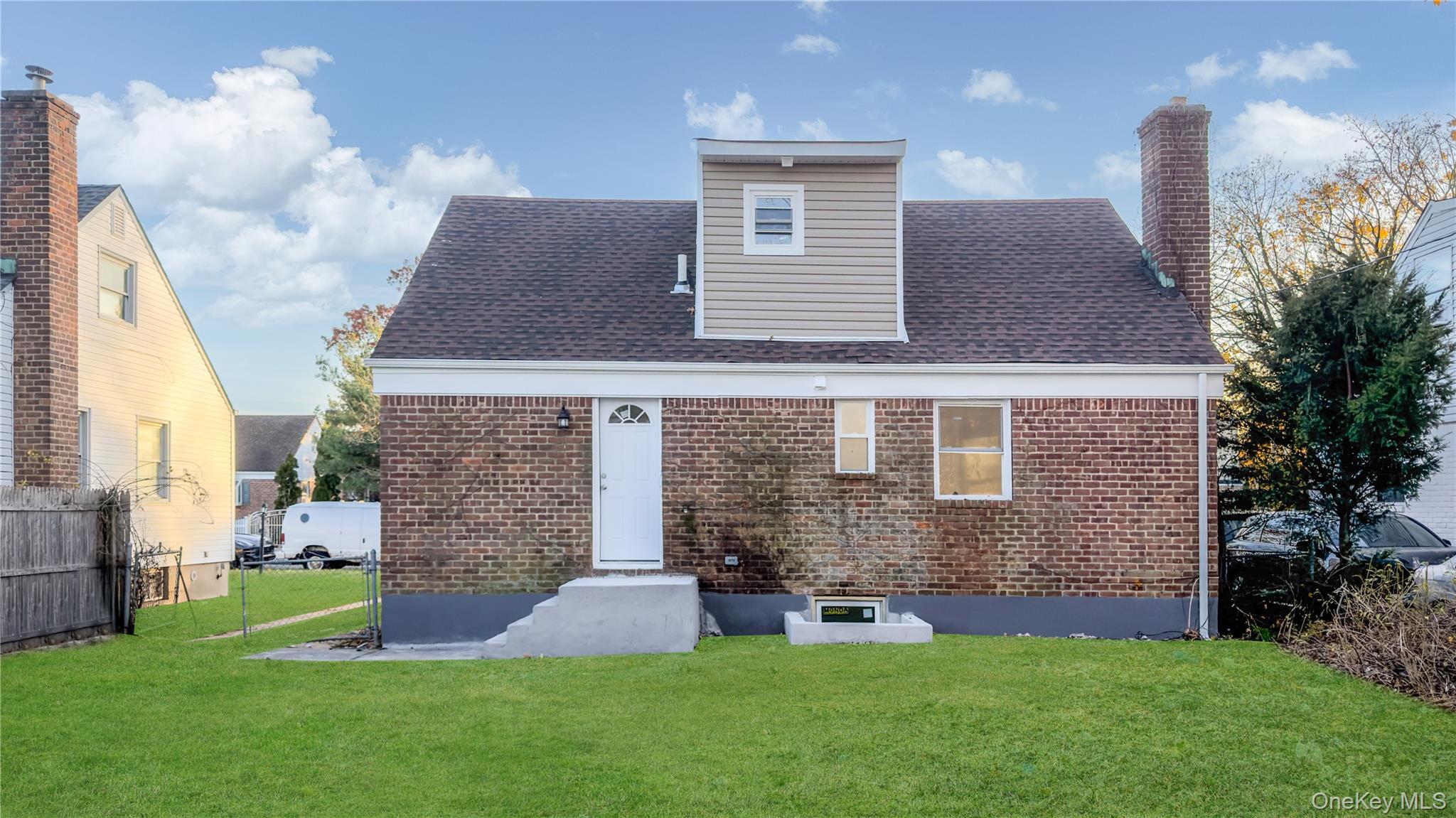 15 Circle Drive, Hempstead, NY 11550