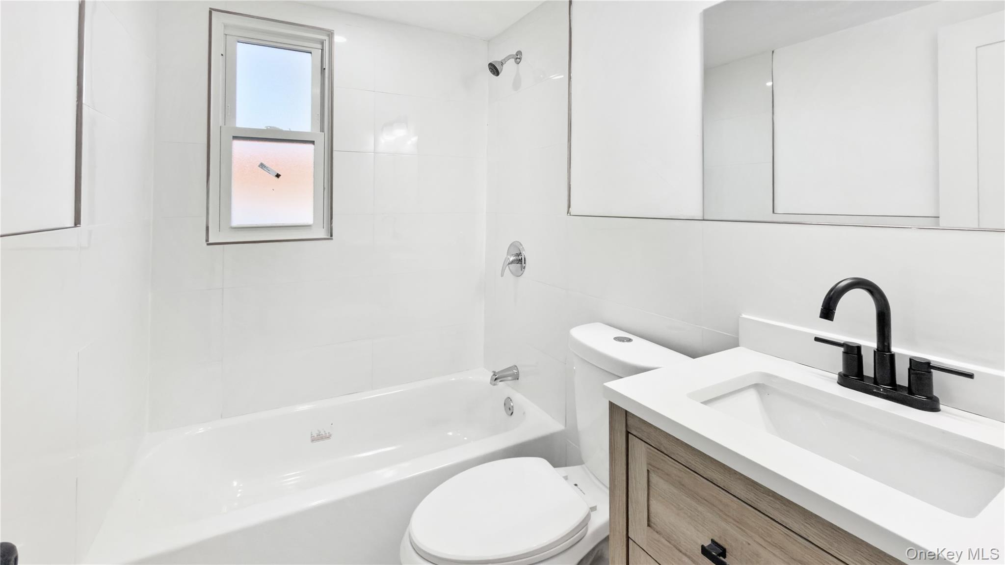 15 Circle Drive, Hempstead, NY 11550