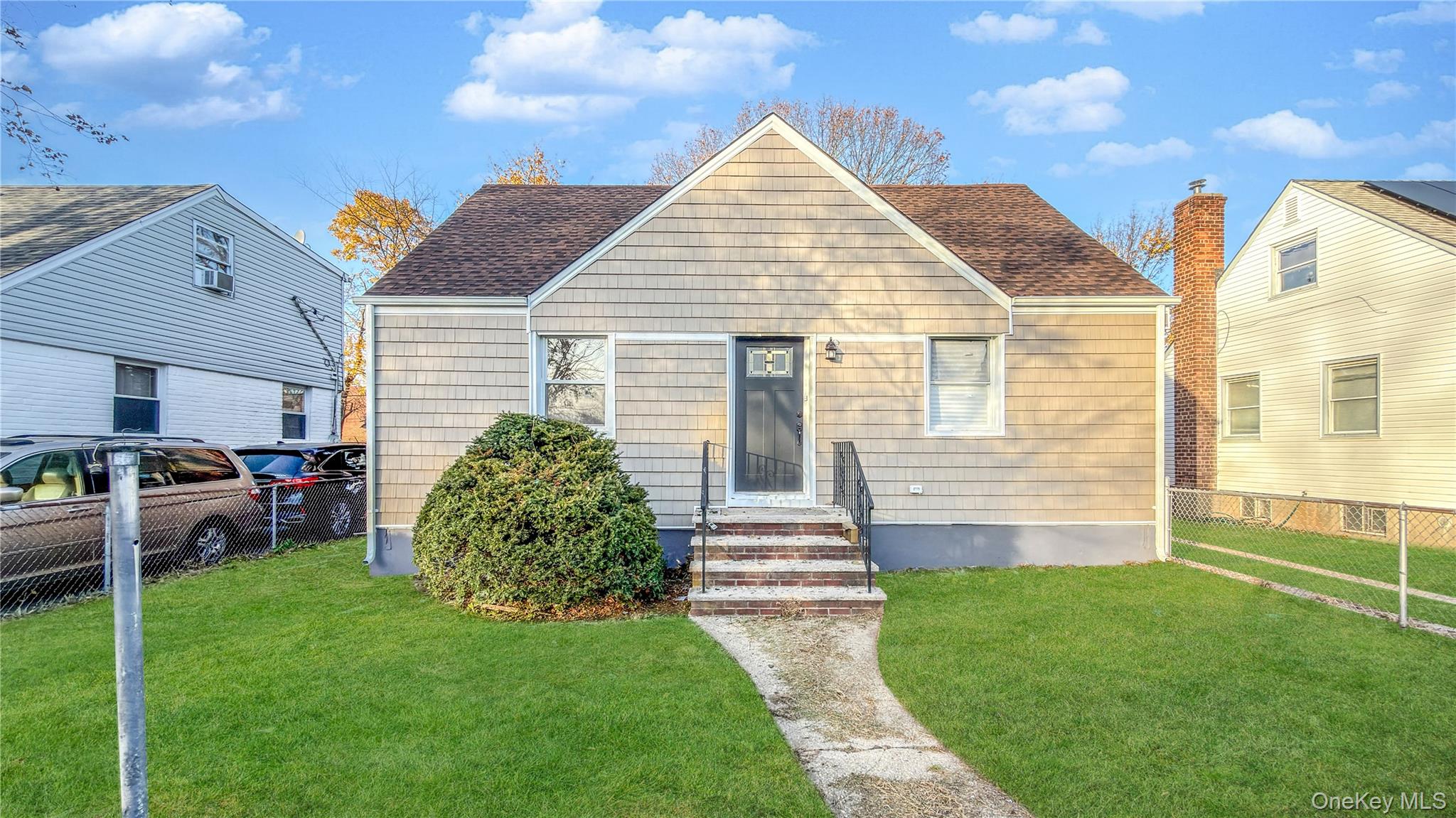 15 Circle Drive, Hempstead, NY 11550