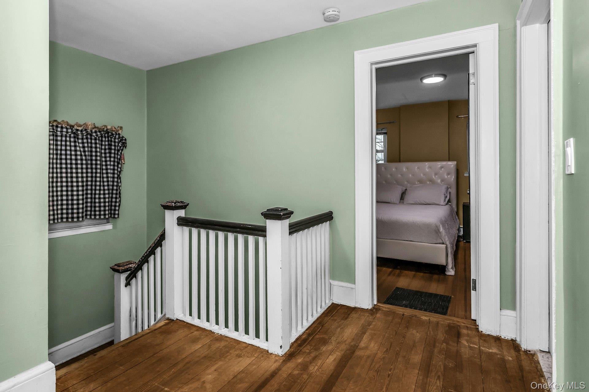 55 Willow Street, Garden City, NY 11530