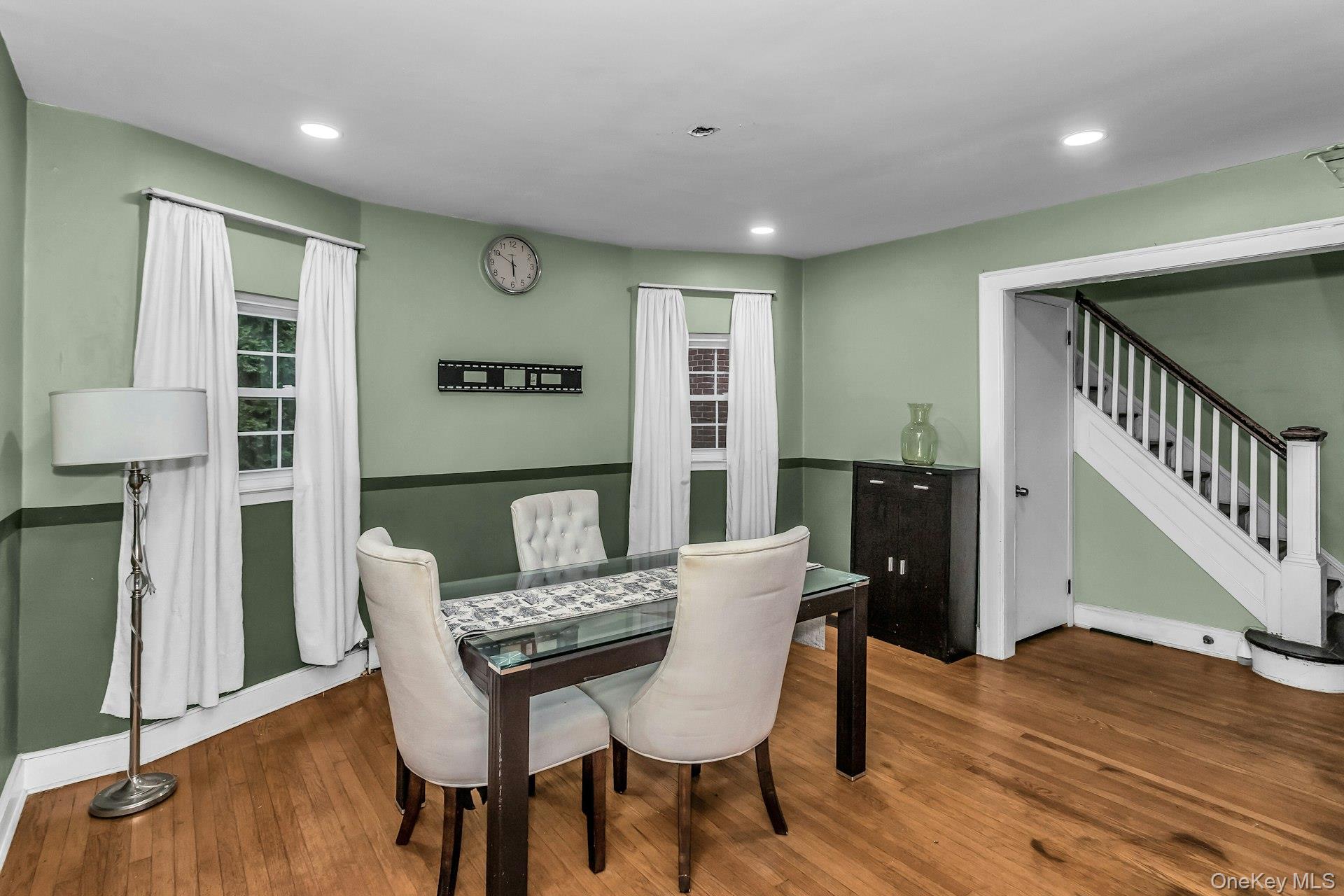 55 Willow Street, Garden City, NY 11530