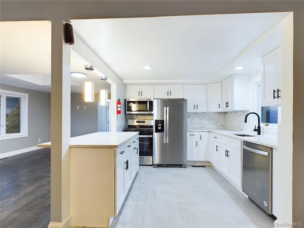 115 Clinton Avenue, Patchogue, NY 11772