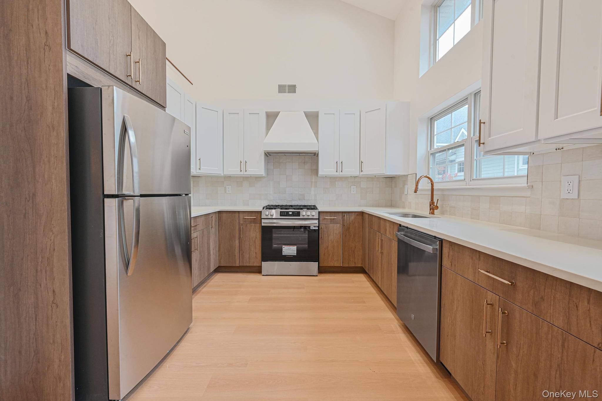 11 Northwood Blvd, Central Islip, NY 11722