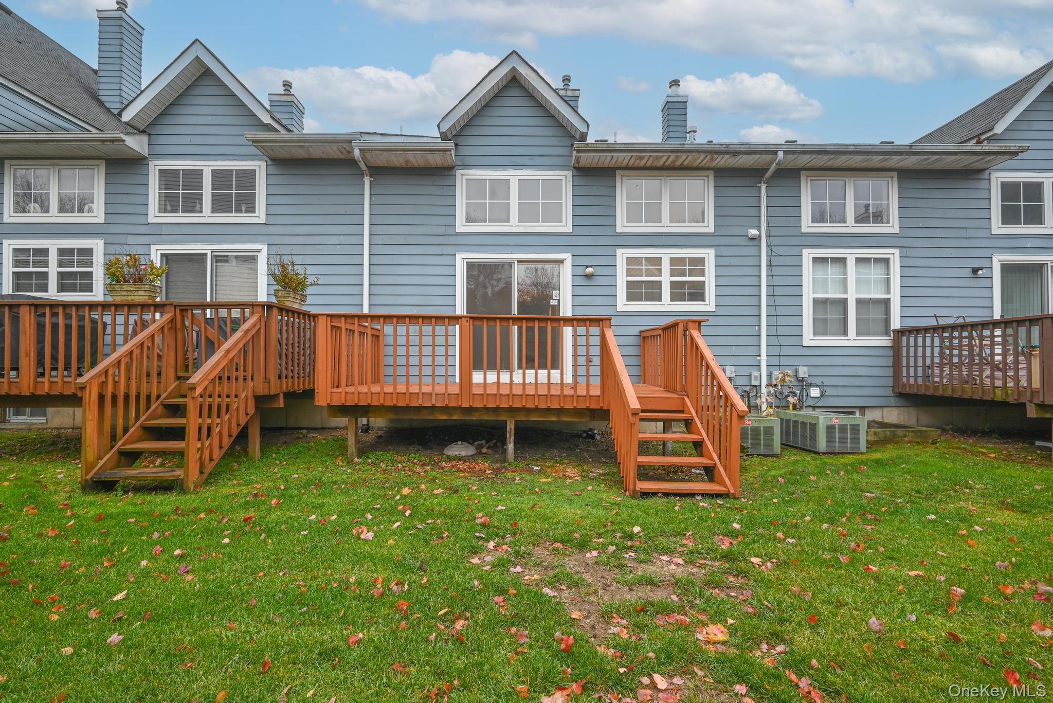 11 Northwood Blvd, Central Islip, NY 11722