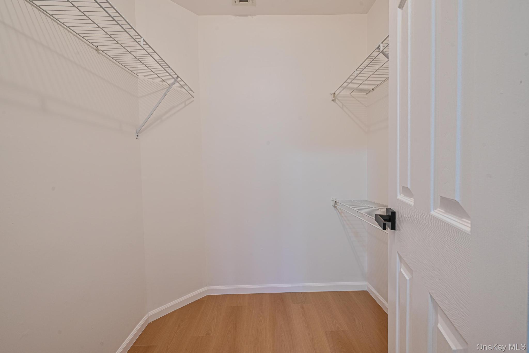 11 Northwood Blvd, Central Islip, NY 11722