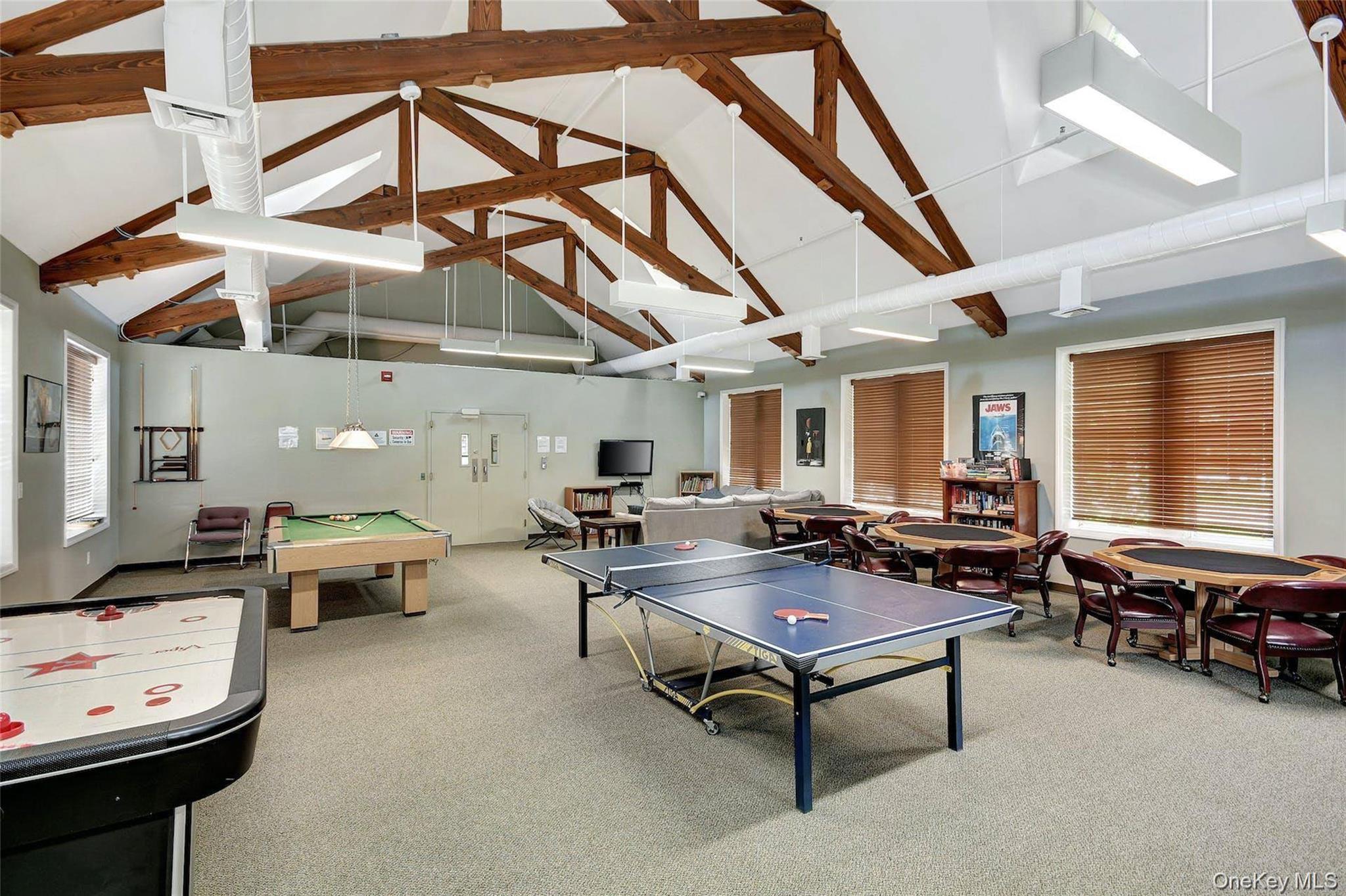 11 Northwood Blvd, Central Islip, NY 11722