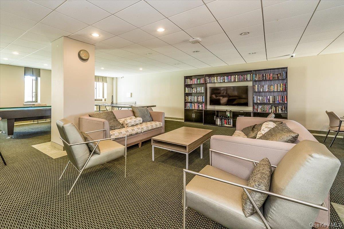 100 W Broadway # 7C, Long Beach, NY 11561