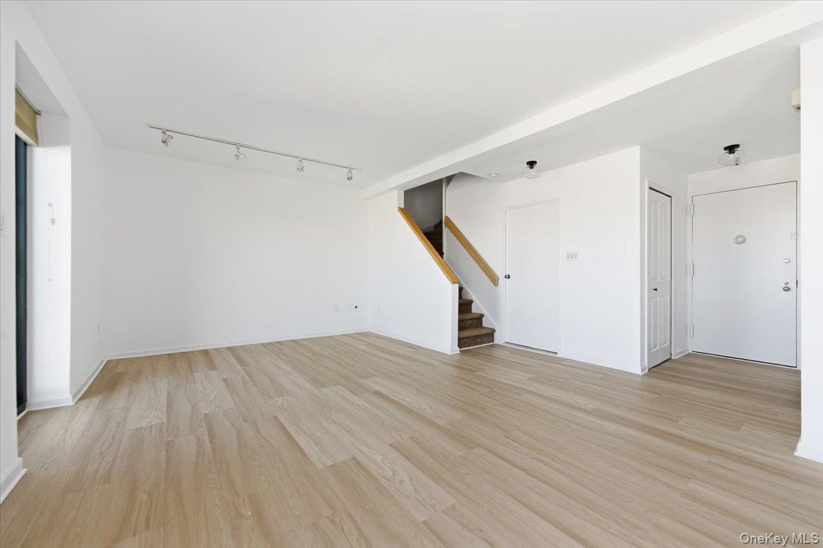 100 W Broadway # 7C, Long Beach, NY 11561