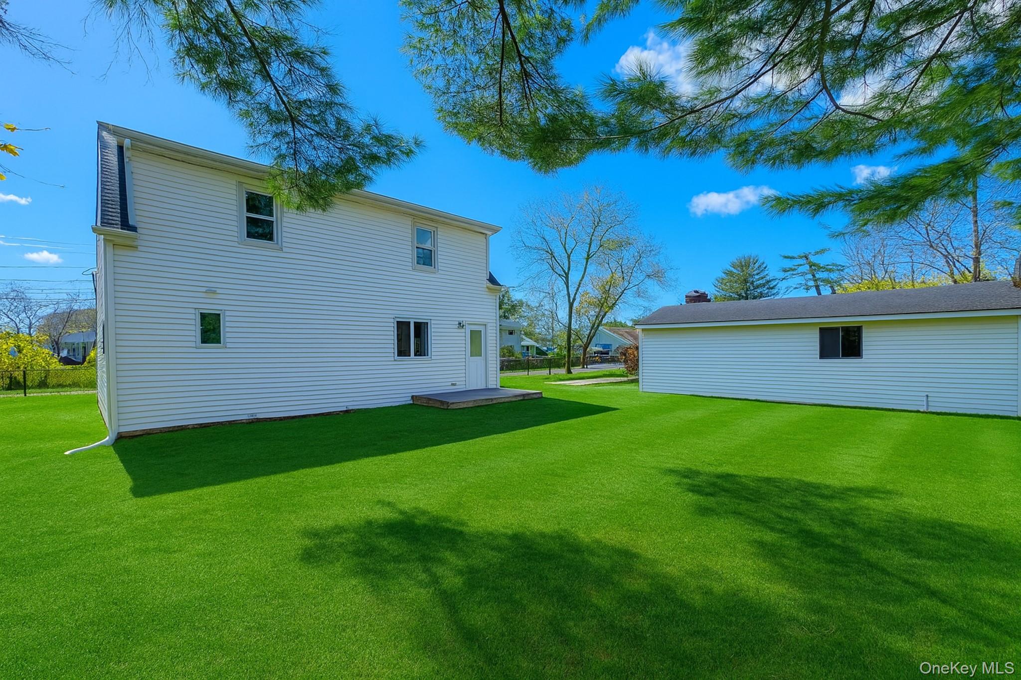 1932 Joshuas Path, Central Islip, NY 11722