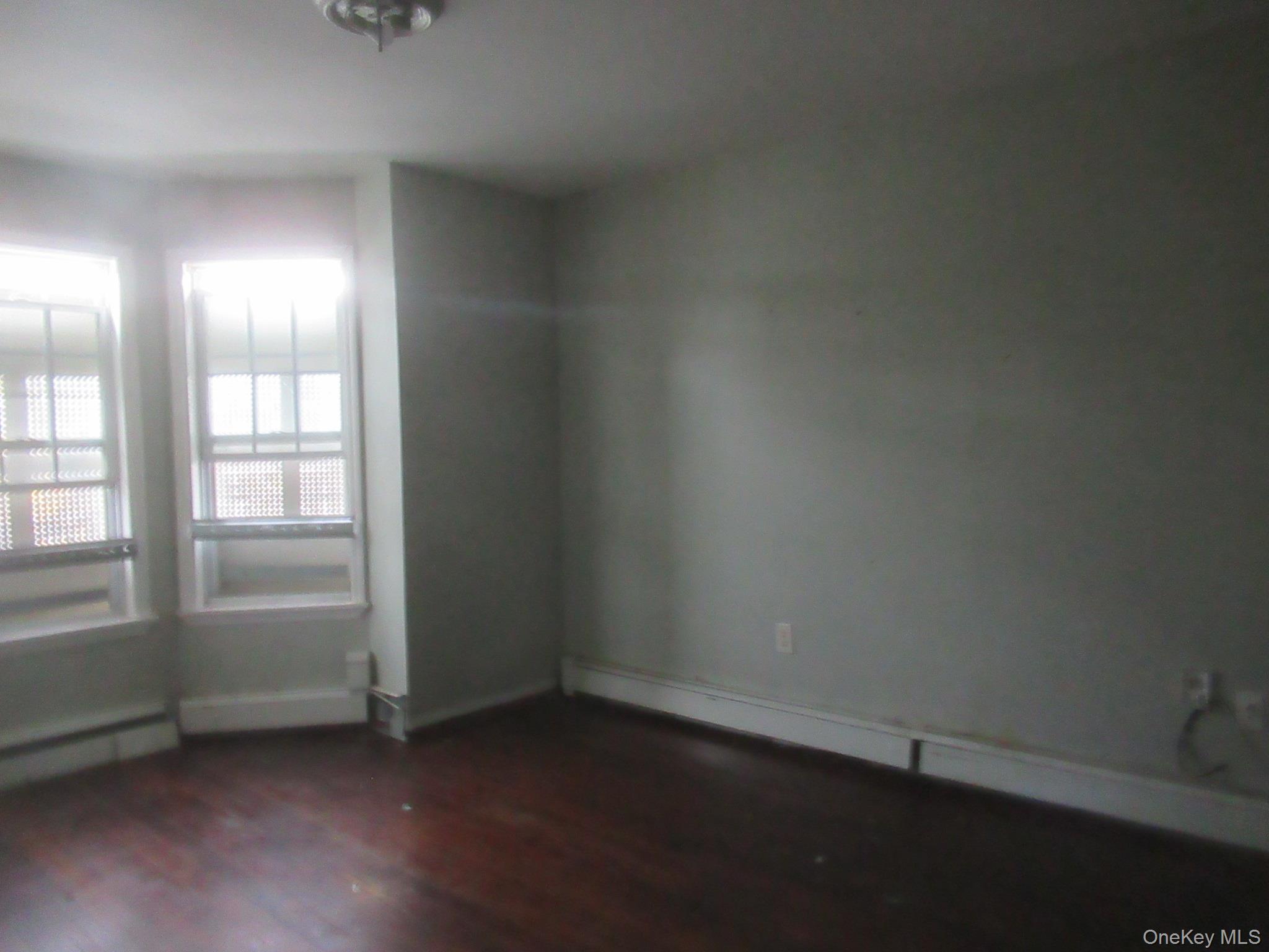 35 Carpenter Avenue, Newburgh, NY 12550