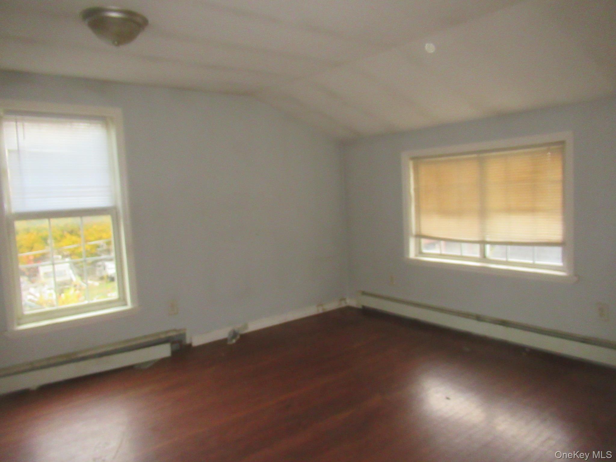 35 Carpenter Avenue, Newburgh, NY 12550