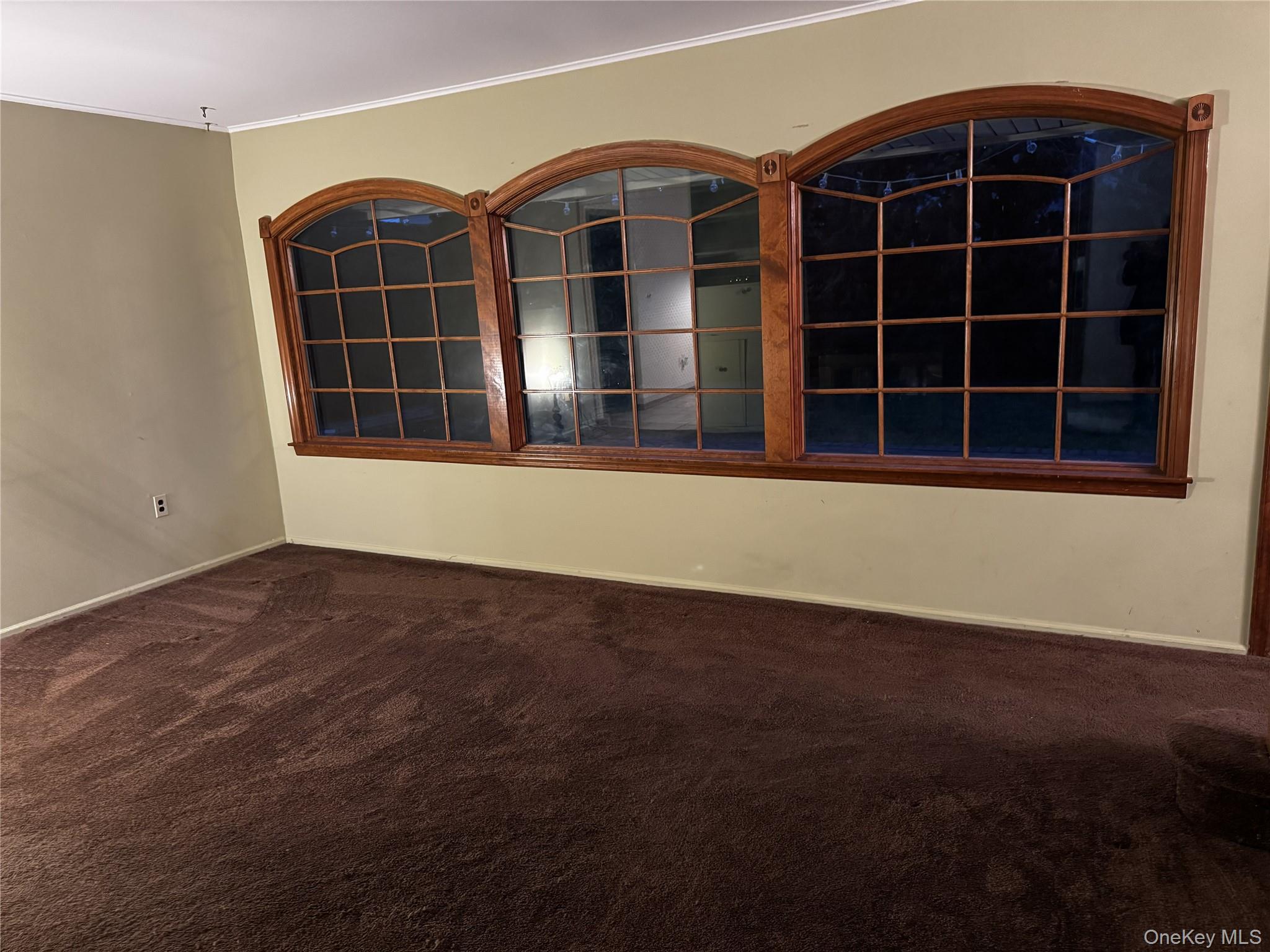 55 Constellation Road, Levittown, NY 11756