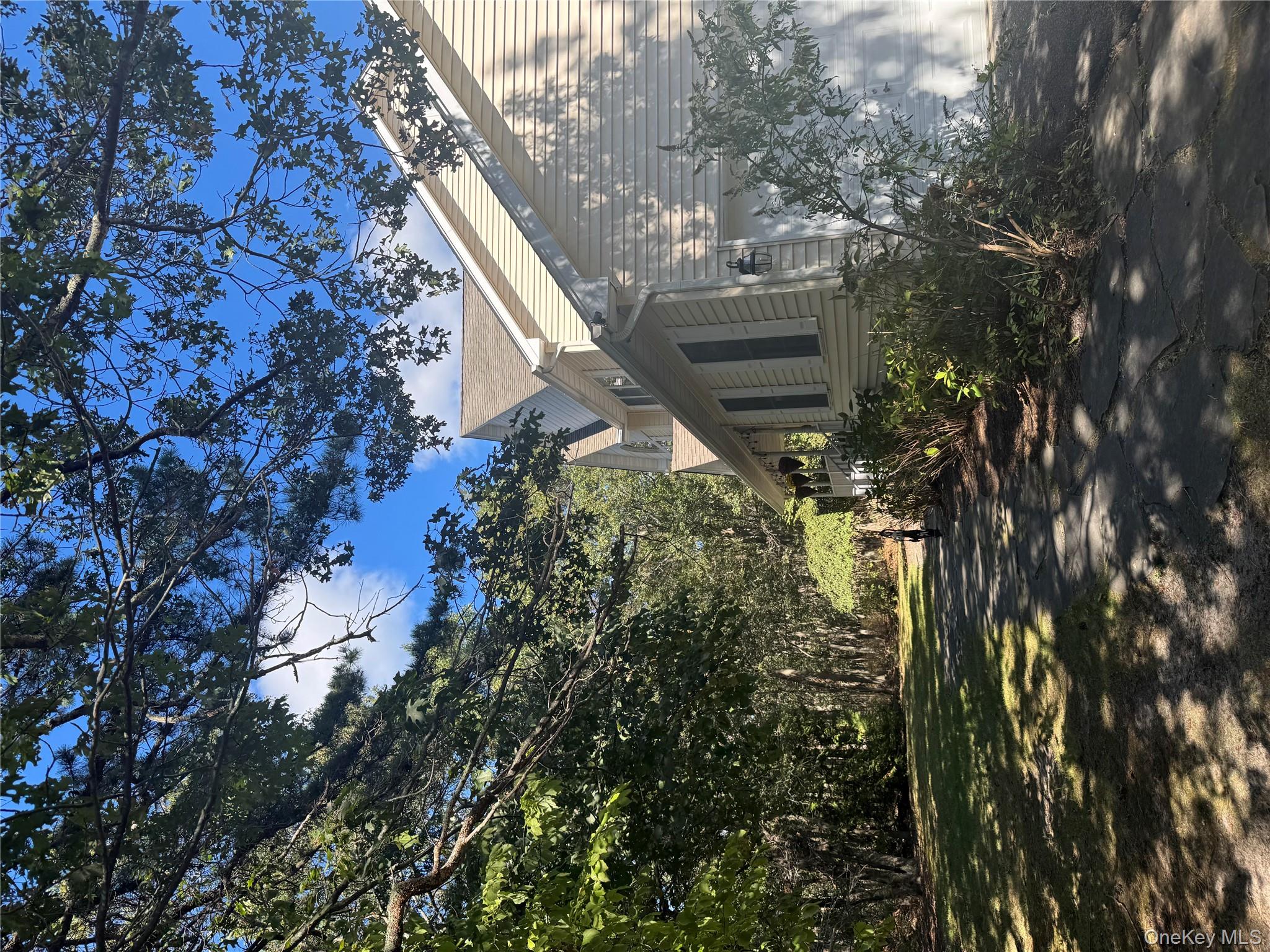 43 N Cozine Road, Manorville, NY 11949