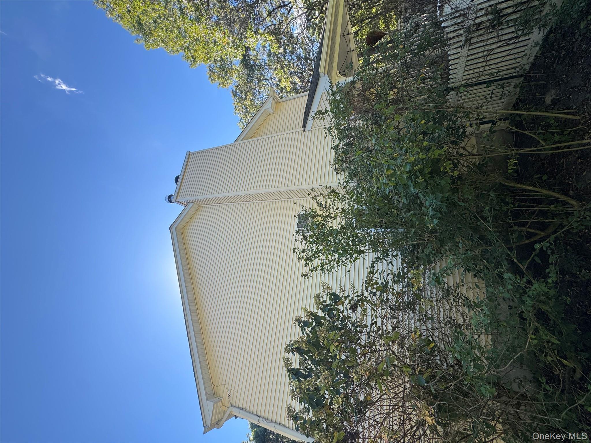 43 N Cozine Road, Manorville, NY 11949