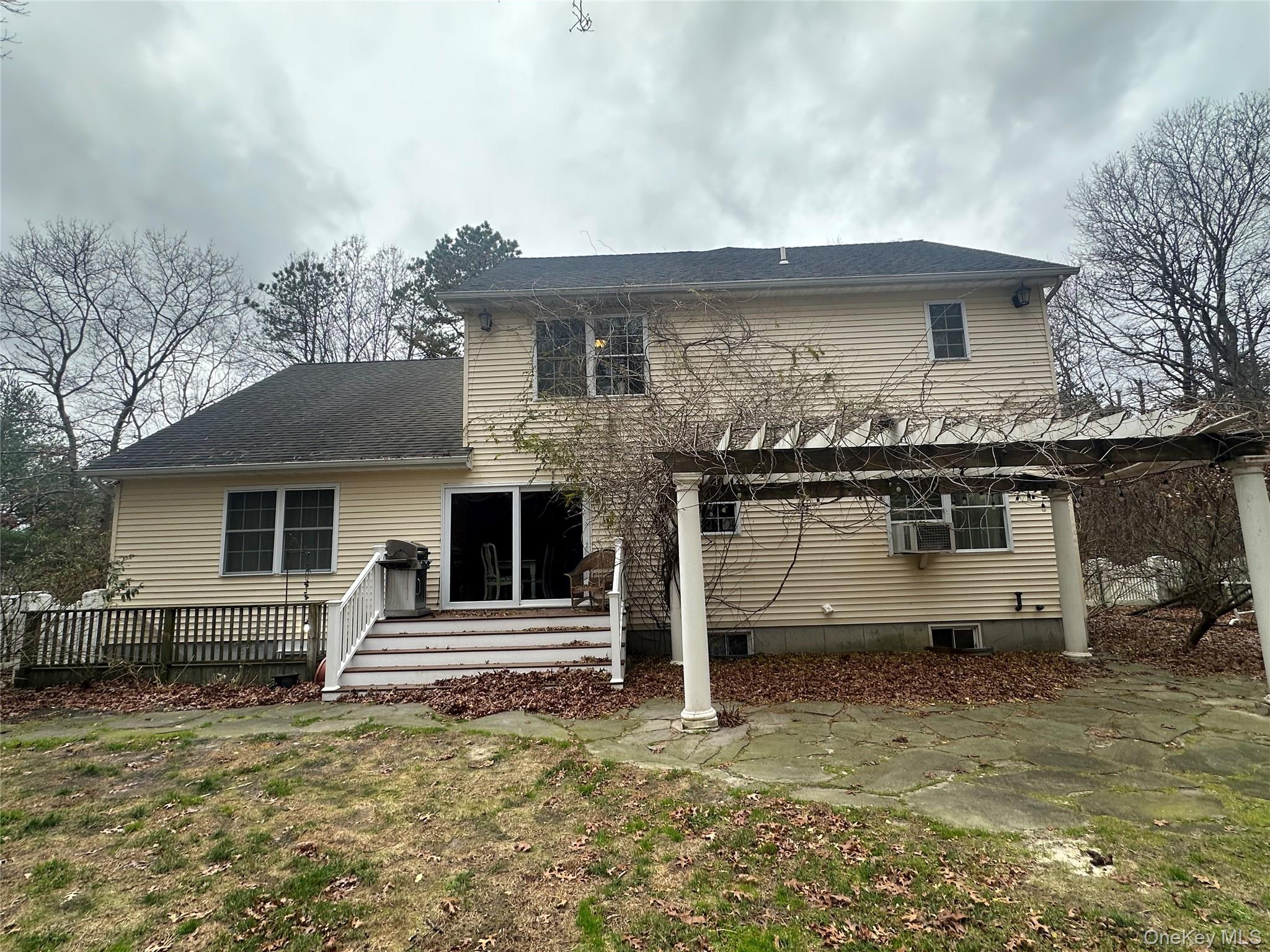 43 N Cozine Road, Manorville, NY 11949