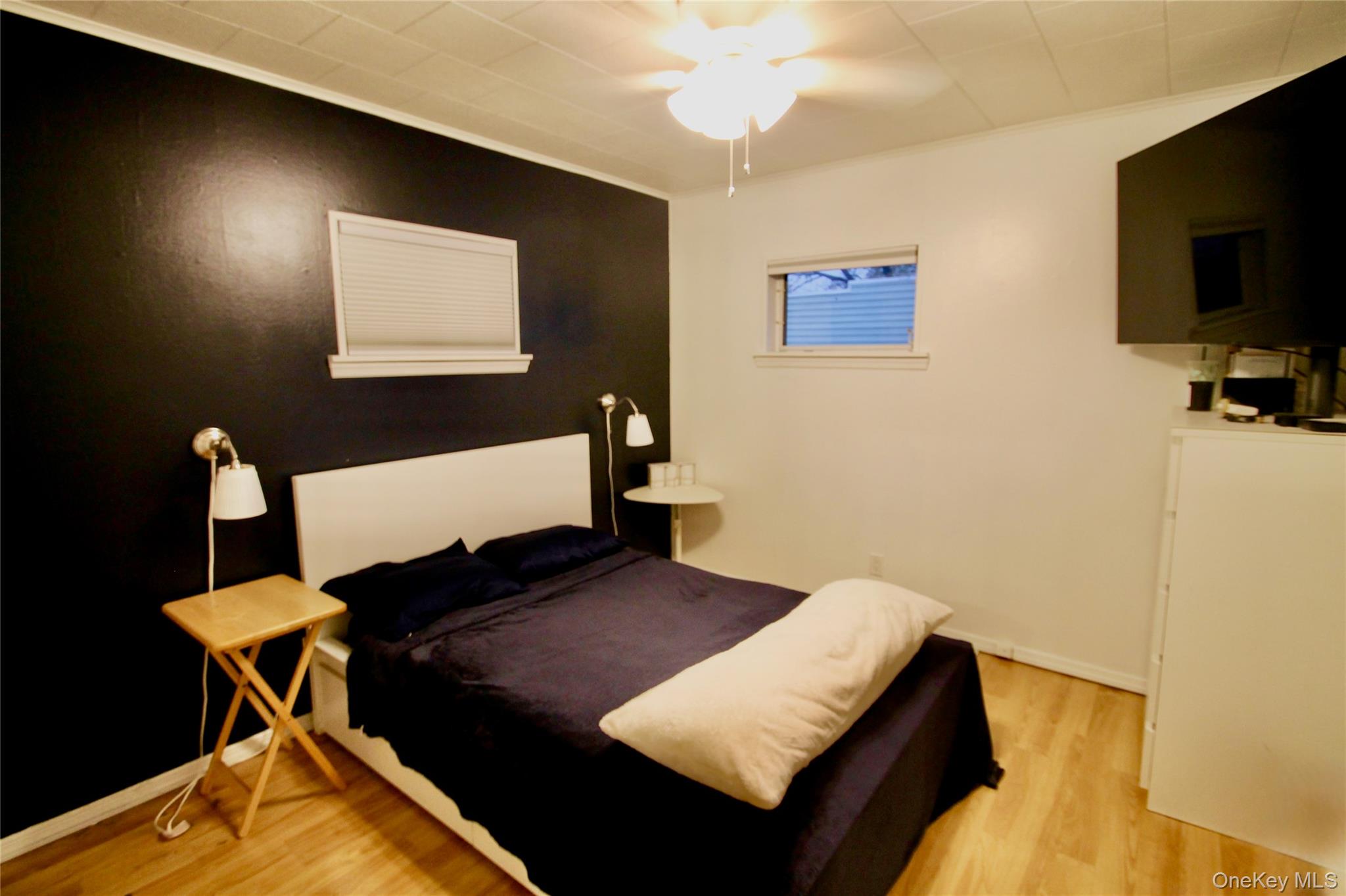 45 Merokee Place, Farmingdale, NY 11735