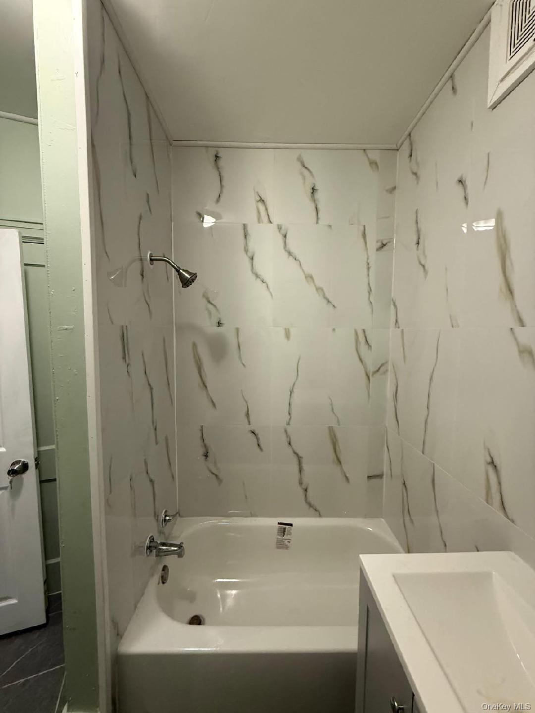 10 Church Avenue # 3, Roscoe, NY 12776