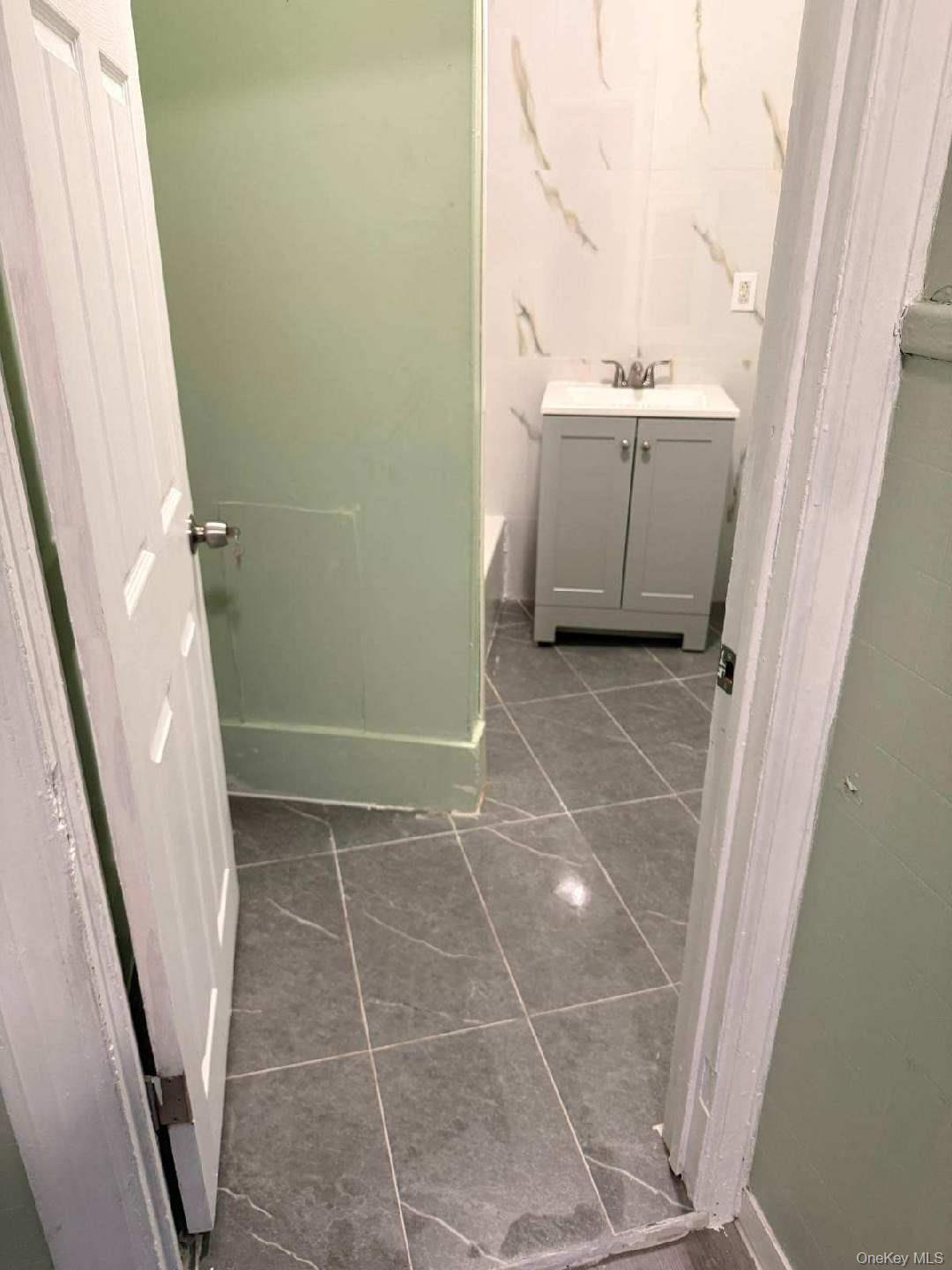 10 Church Avenue # 3, Roscoe, NY 12776