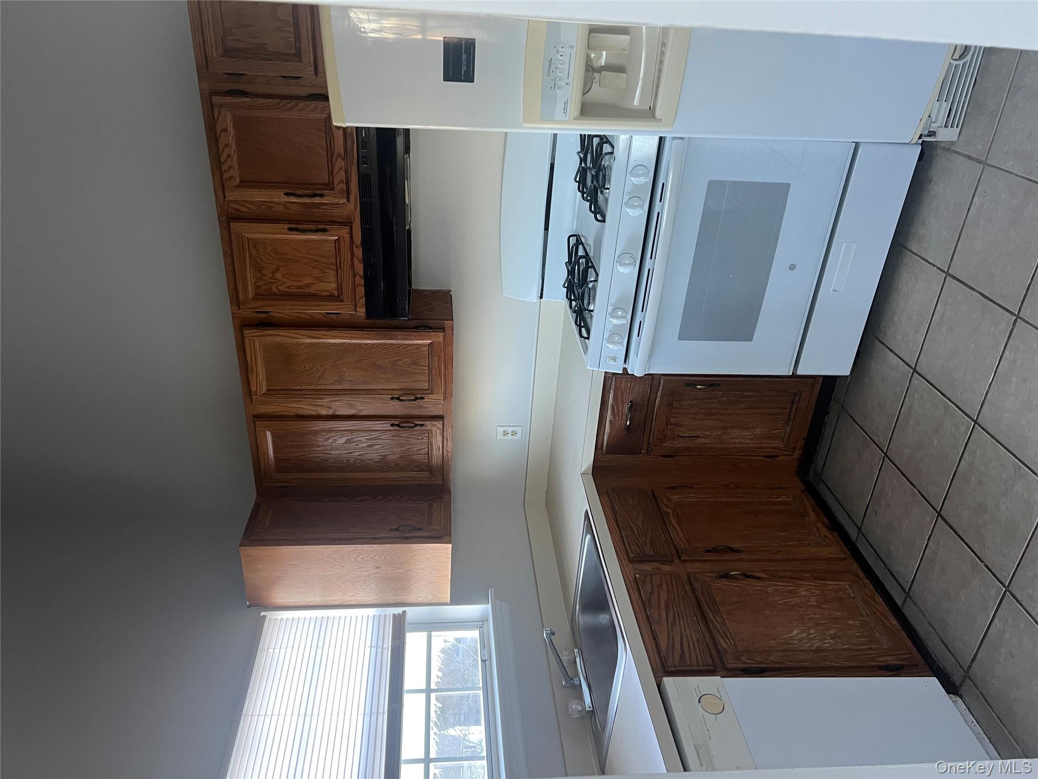 27 Lexington Hill # 5, Harriman, NY 10926