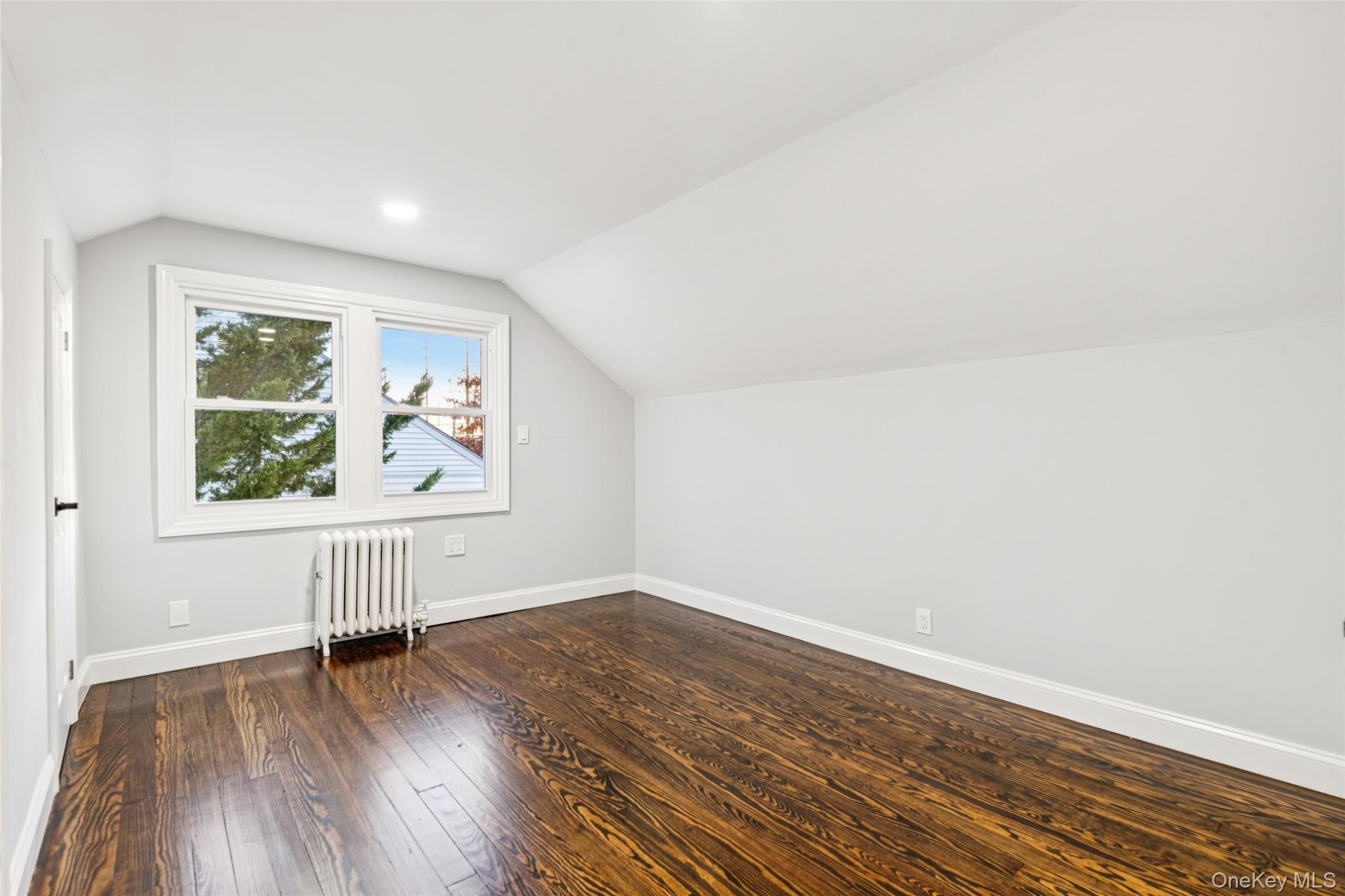 61 Harris Avenue, Hewlett, NY 11557