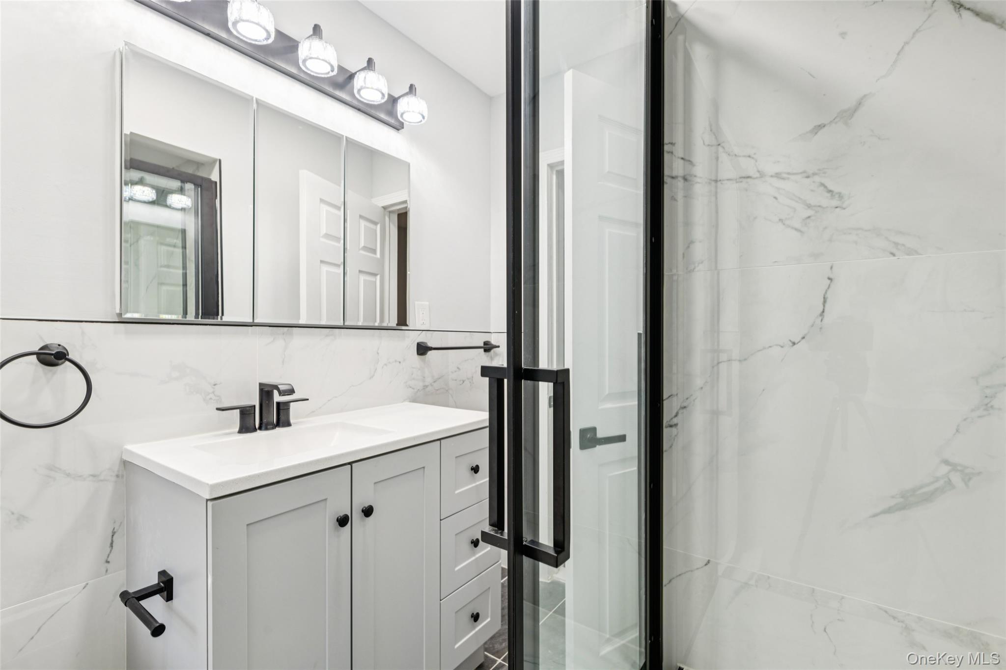 61 Harris Avenue, Hewlett, NY 11557